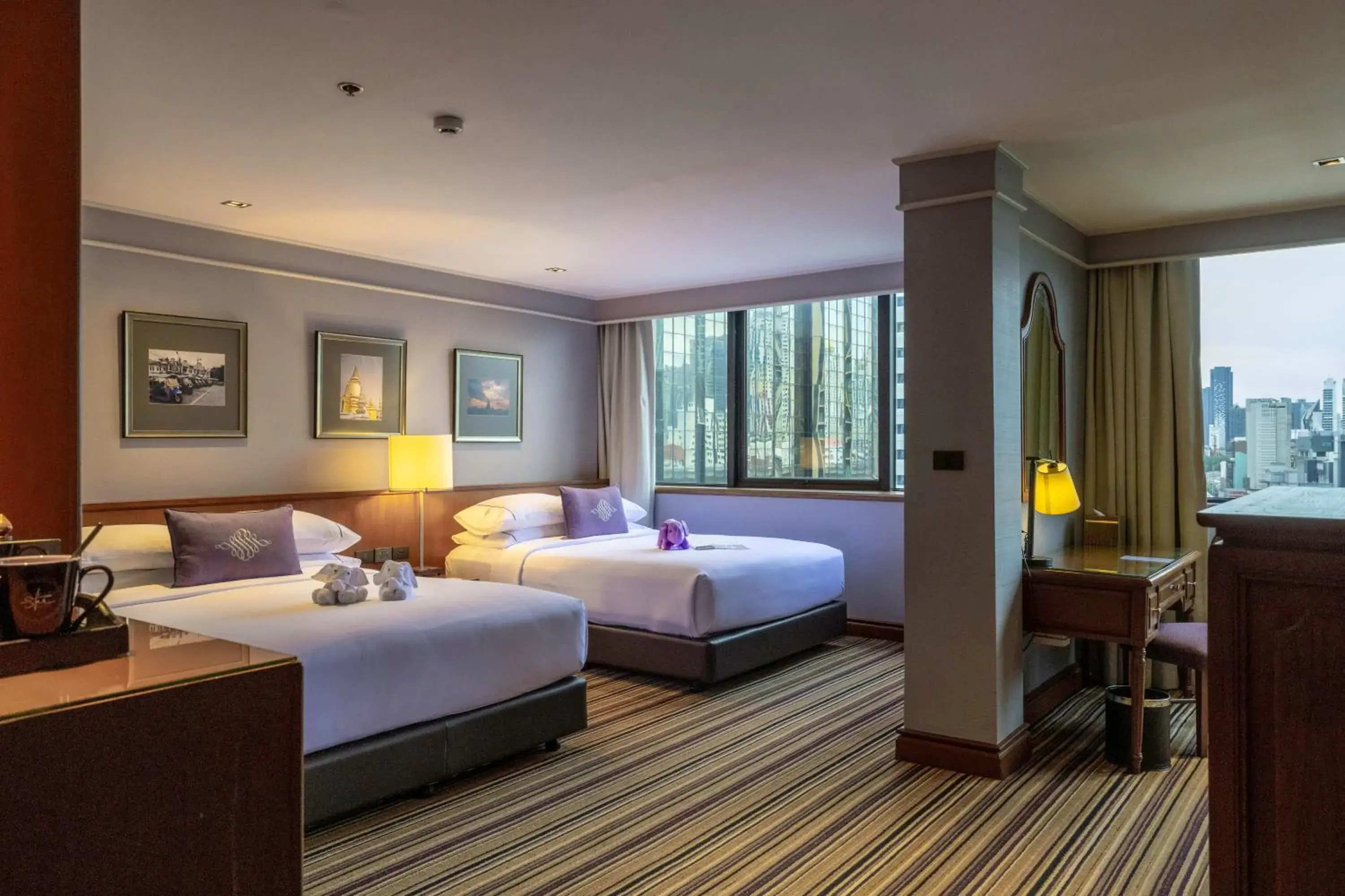 Bed in The Sukosol Hotel Bed in The Sukosol Hotel