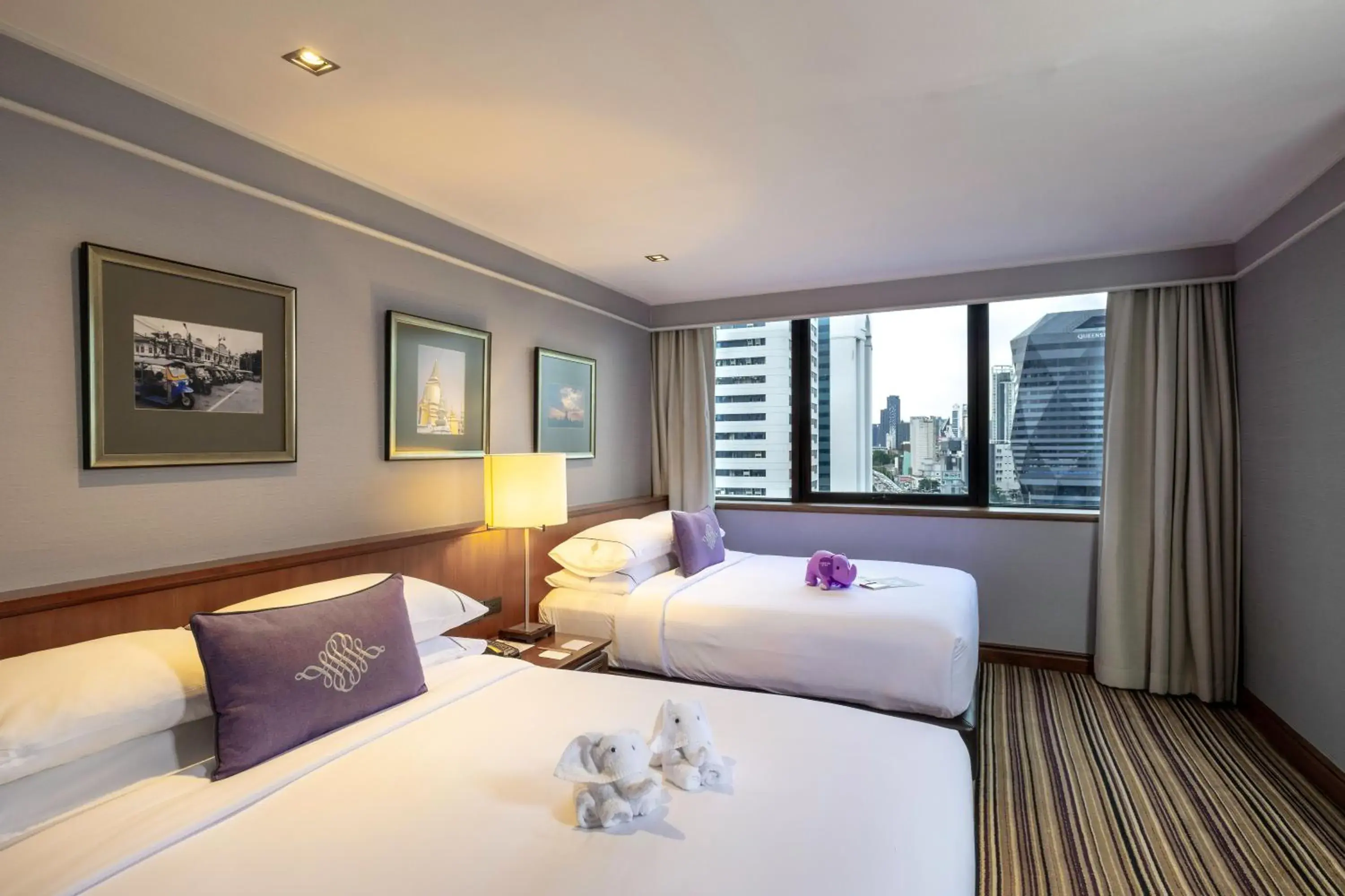 Bed in The Sukosol Hotel Bed in The Sukosol Hotel