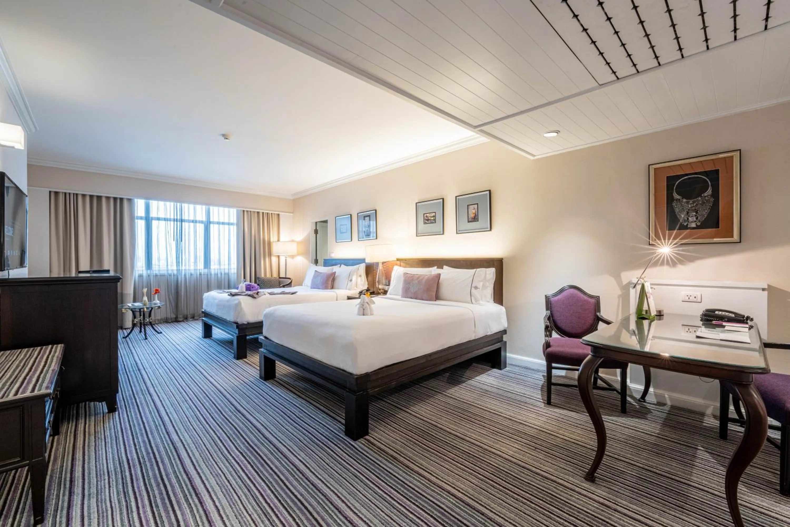 Bed in The Sukosol Hotel