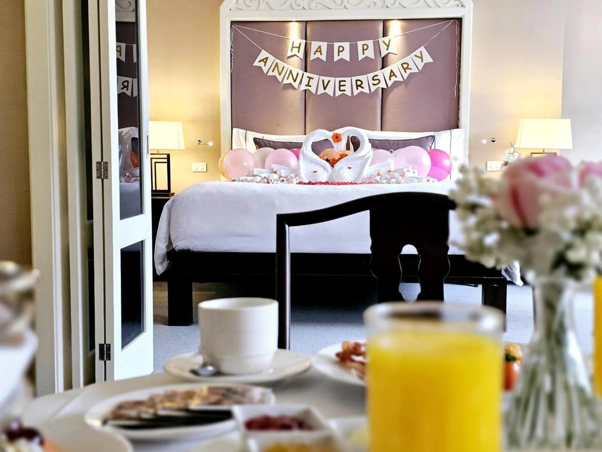 Bedroom, Bed in The Sukosol Hotel