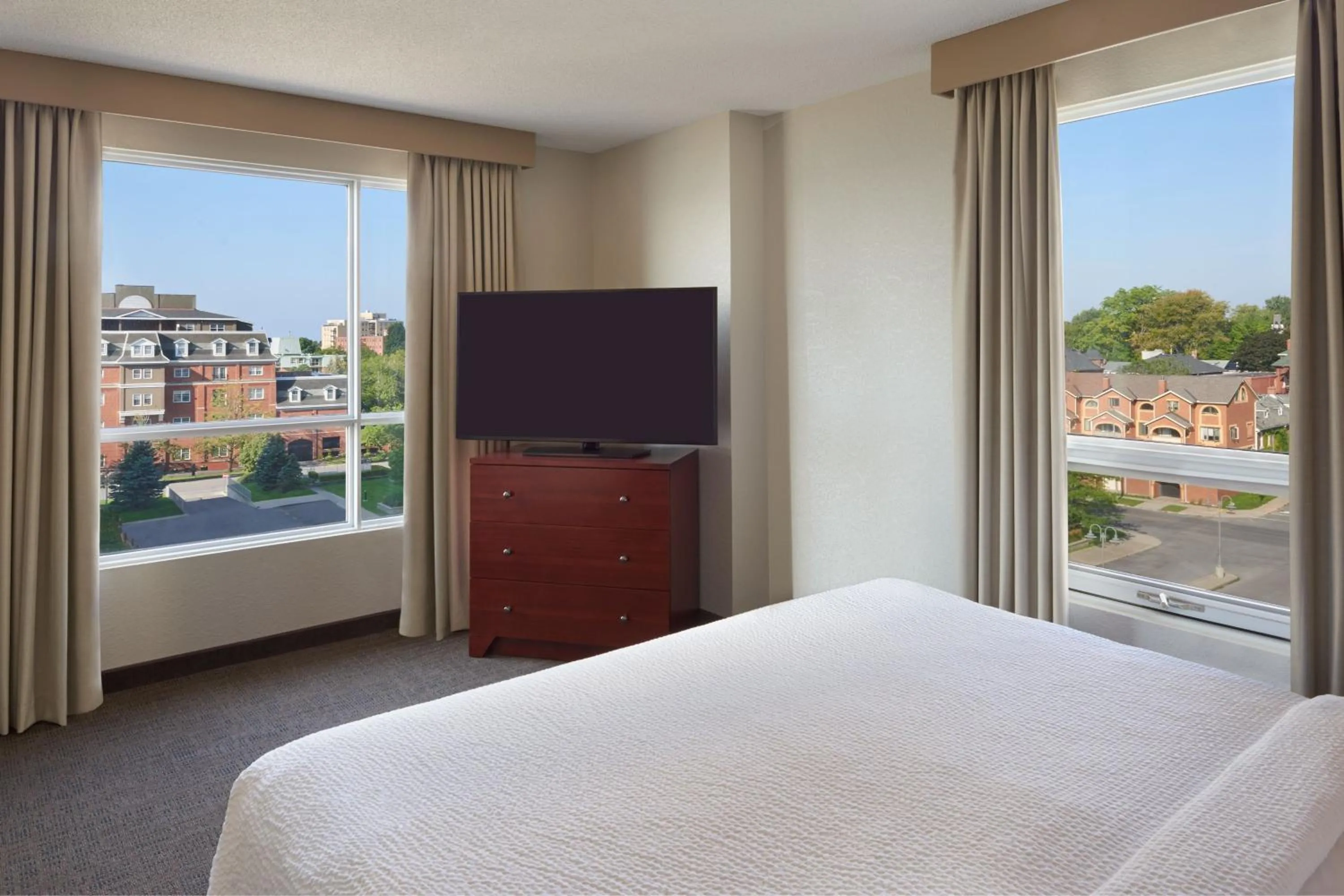 Bedroom, Bed in Residence Inn by Marriott Kingston Water's Edge