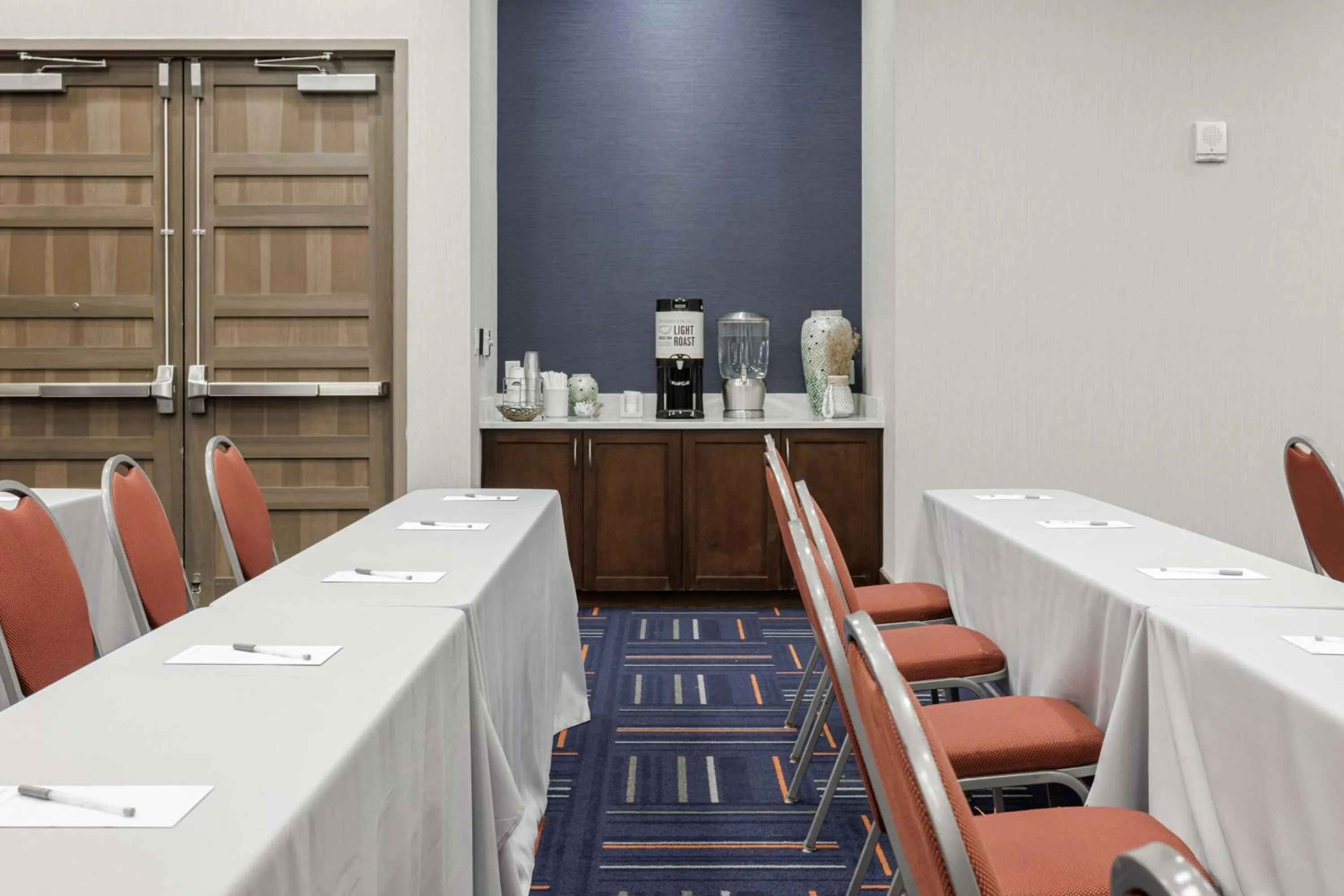 Meeting/conference room in Hampton Inn & Suites - Orange Beach