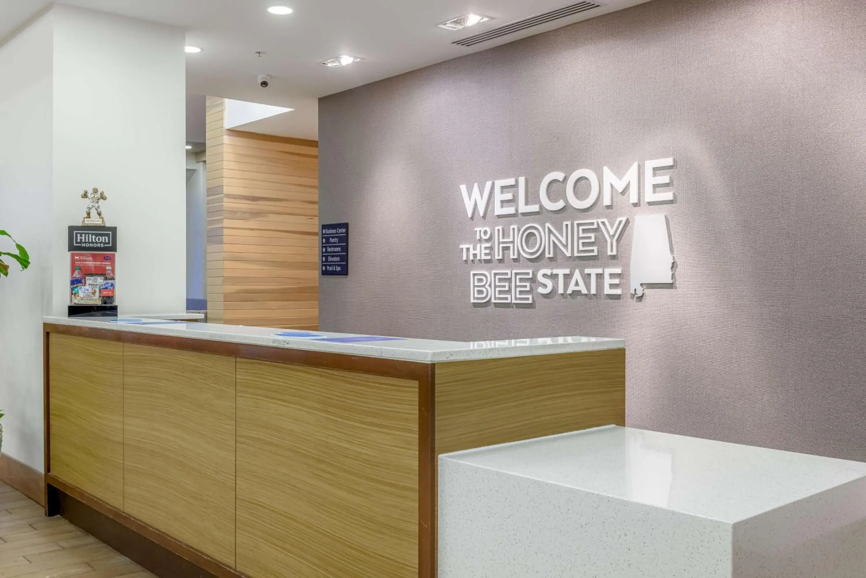 Lobby or reception in Hampton Inn & Suites - Orange Beach Lobby or reception in Hampton Inn & Suites - Orange Beach