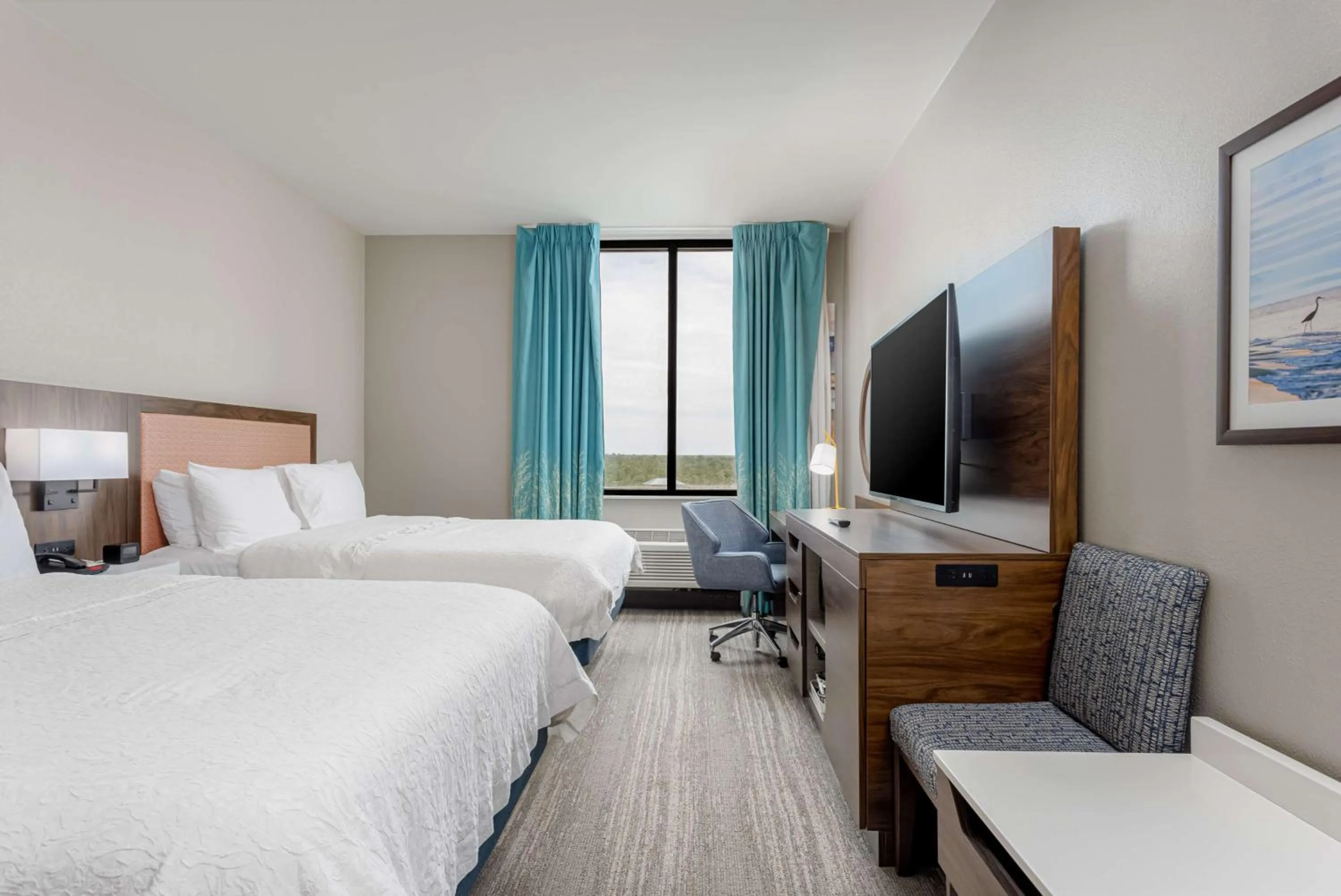 Bed in Hampton Inn & Suites - Orange Beach