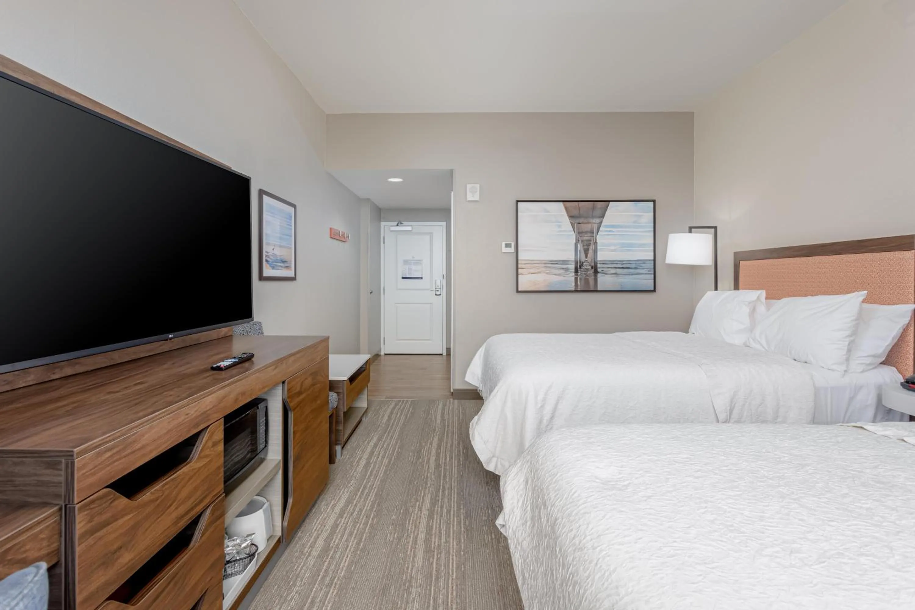 Bed in Hampton Inn & Suites - Orange Beach