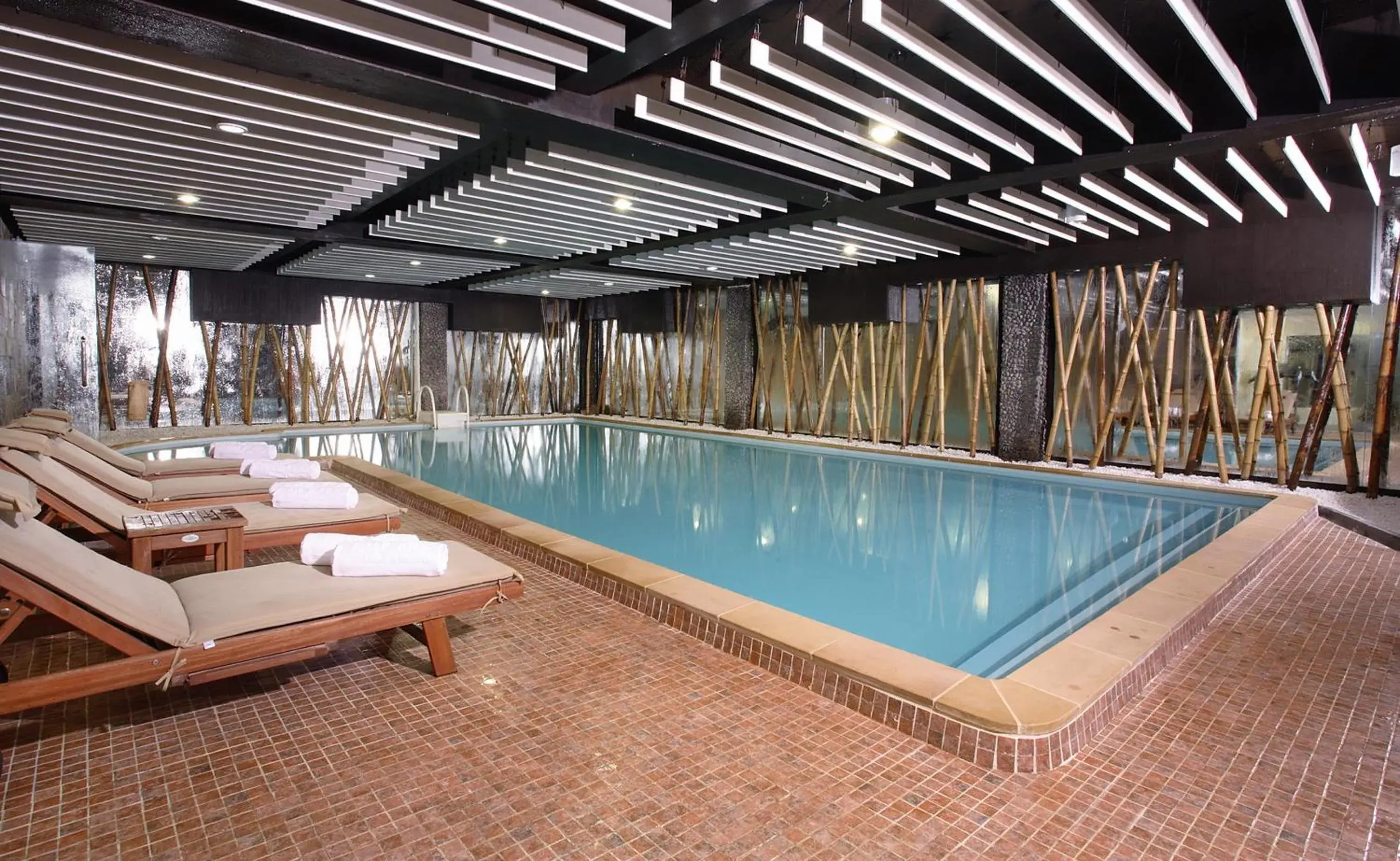 Swimming pool in Muong Thanh Holiday Da Lat Hotel Swimming pool in Muong Thanh Holiday Da Lat Hotel