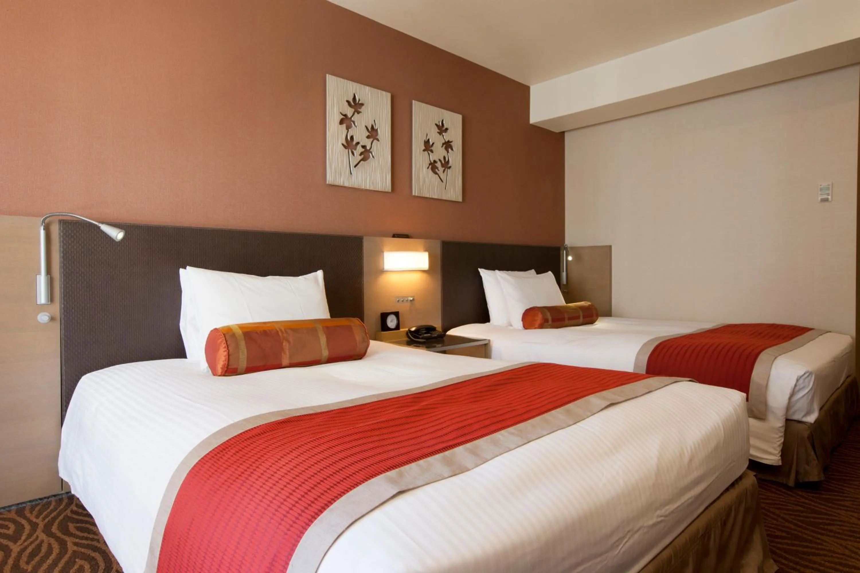 Bed in Hotel Sardonyx Tokyo