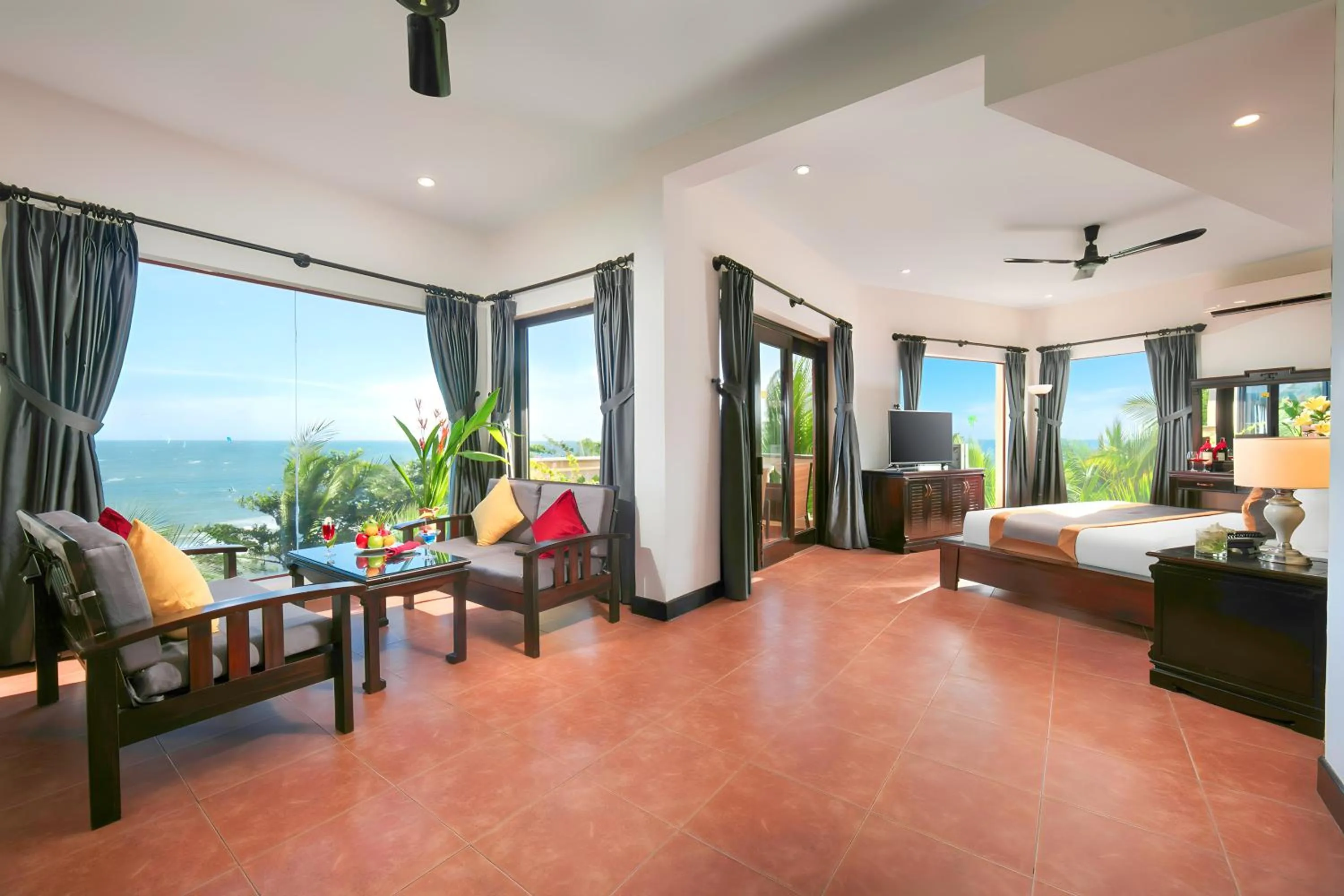 Photo of the whole room, Bed in Sea Lion Beach Resort Mui Ne