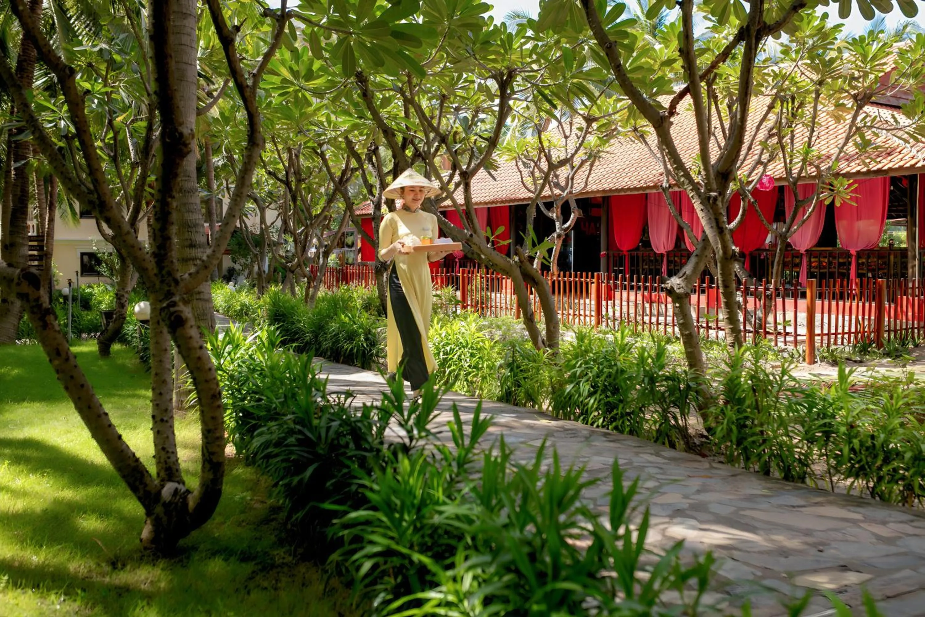 Garden in Sea Lion Beach Resort Mui Ne