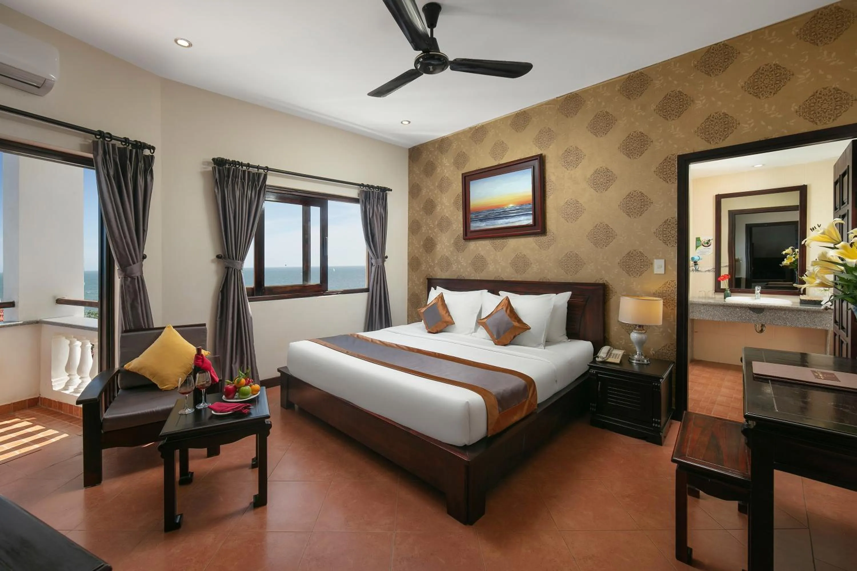 Bed in Sea Lion Beach Resort Mui Ne