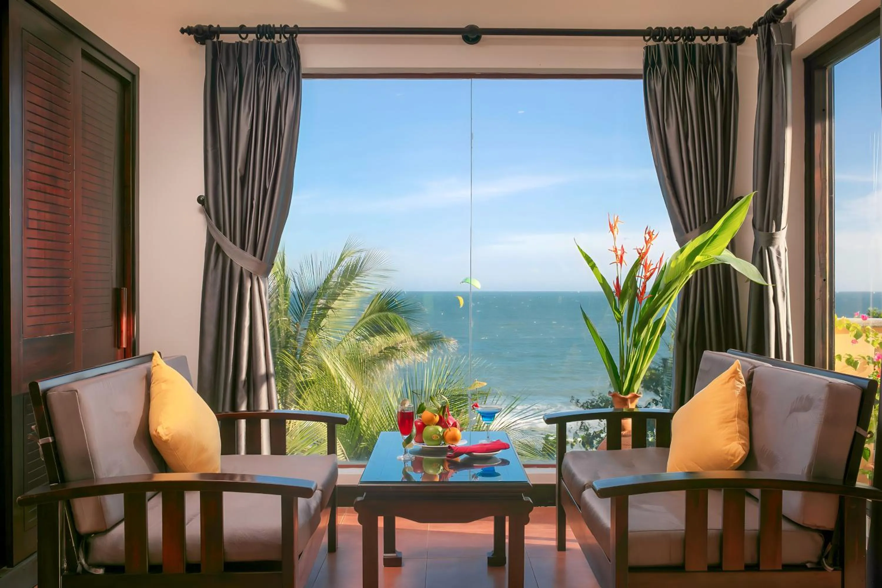 Deluxe Double Room with Balcony and Sea View in Sea Lion Beach Resort Mui Ne