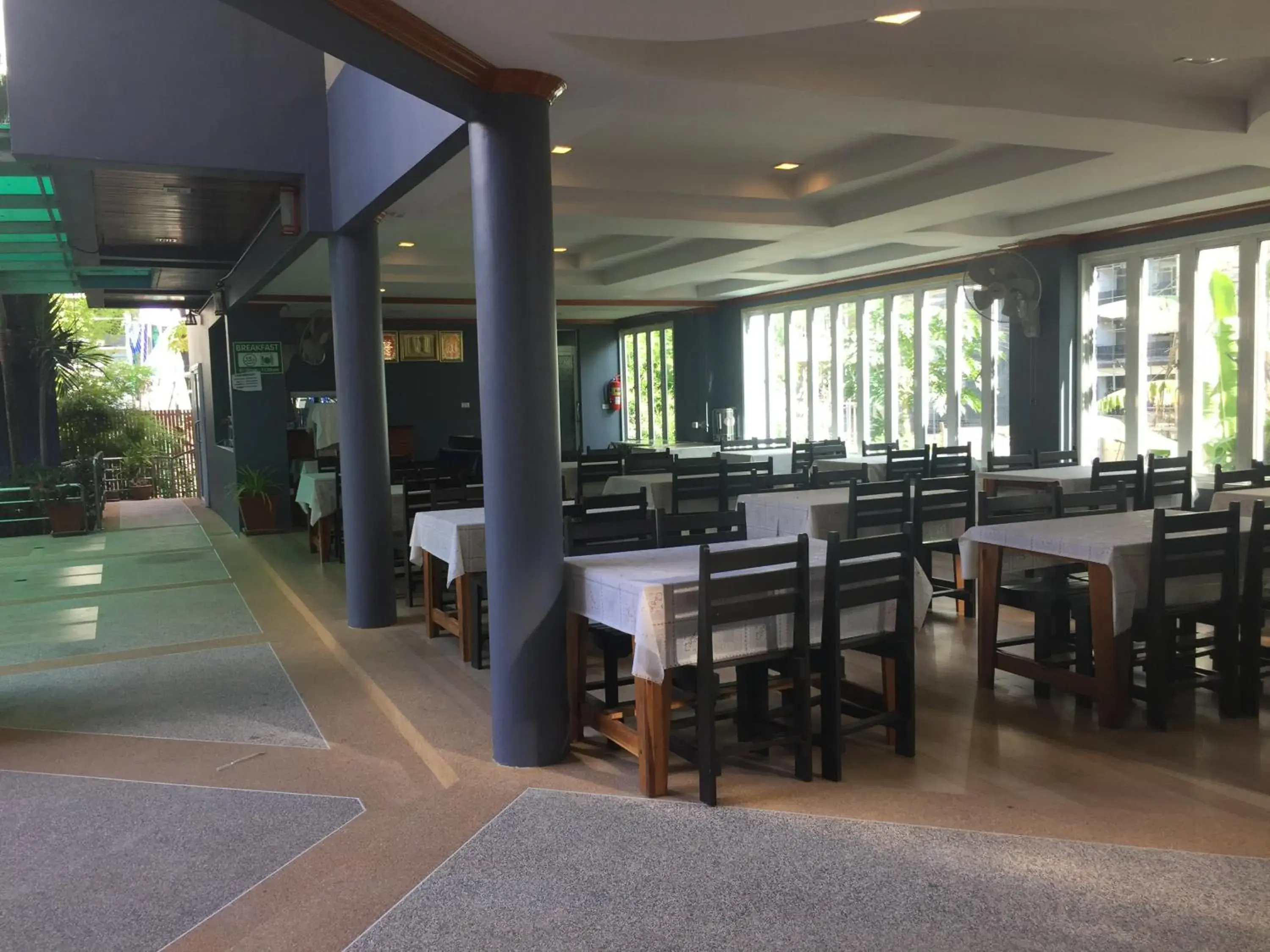 Restaurant/places to eat in Aonang Village Resort Restaurant/places to eat in Aonang Village Resort