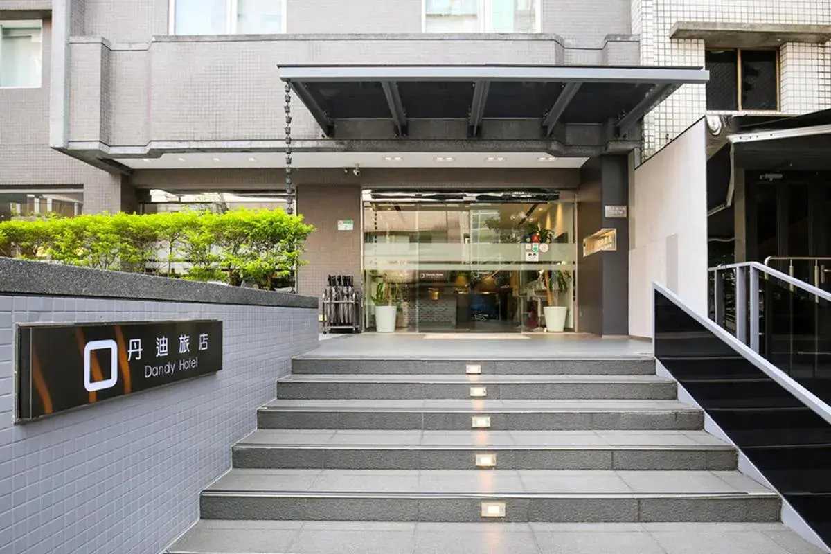 Property building in Dandy Hotel - Tianmu Branch Property building in Dandy Hotel - Tianmu Branch