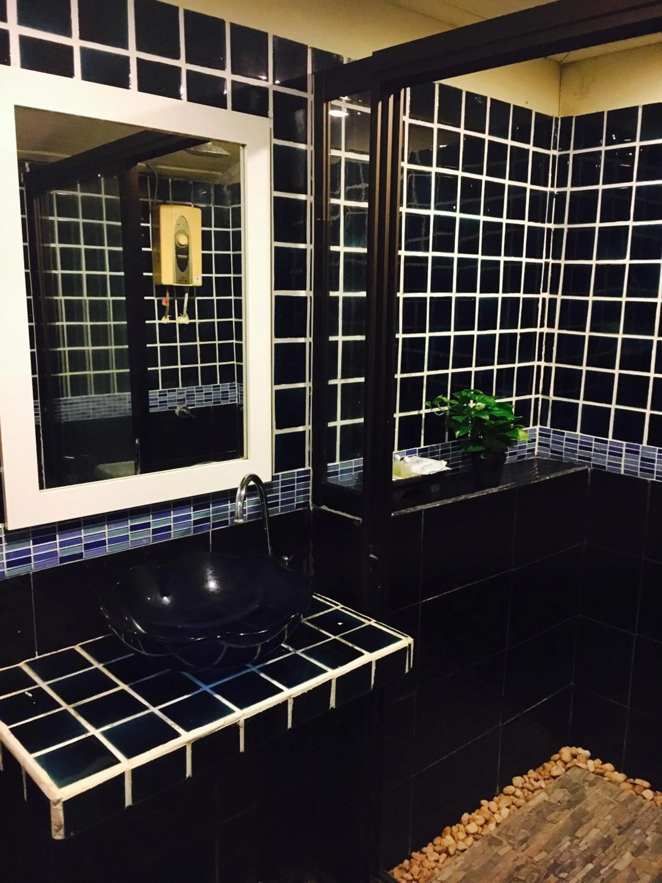 Bathroom in Lanta Paragon