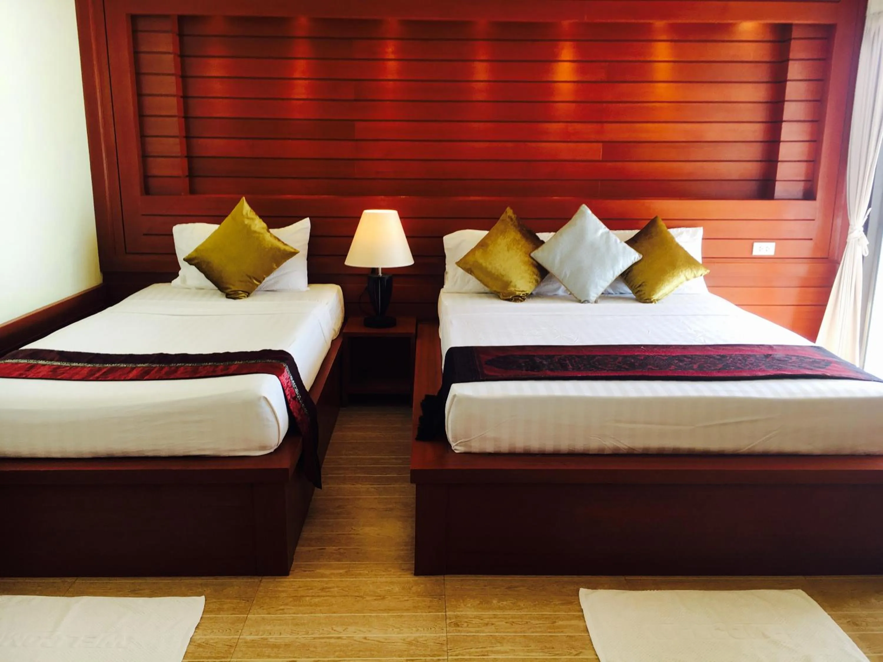 Bed in Lanta Paragon