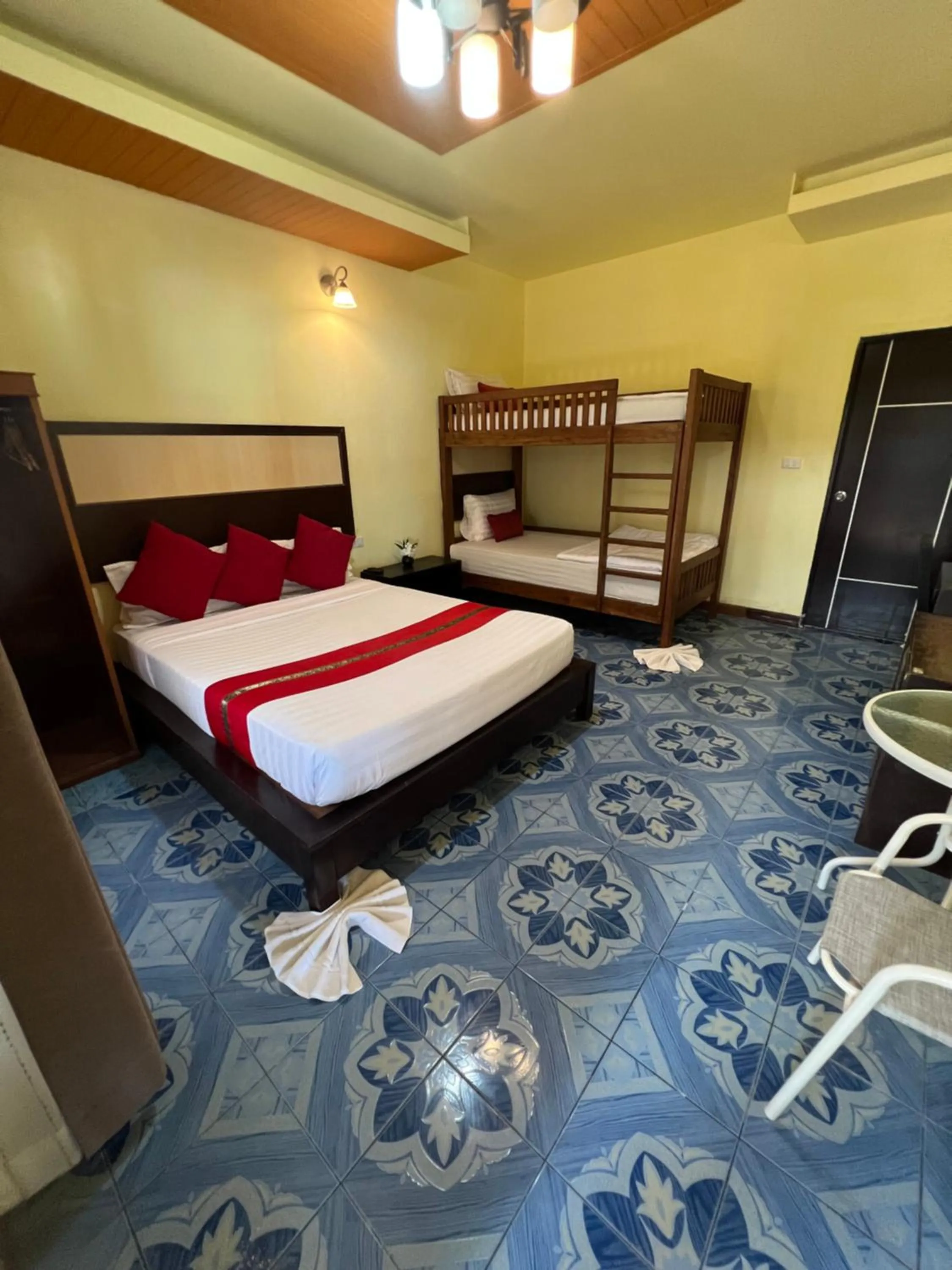 Bed in Lanta Paragon