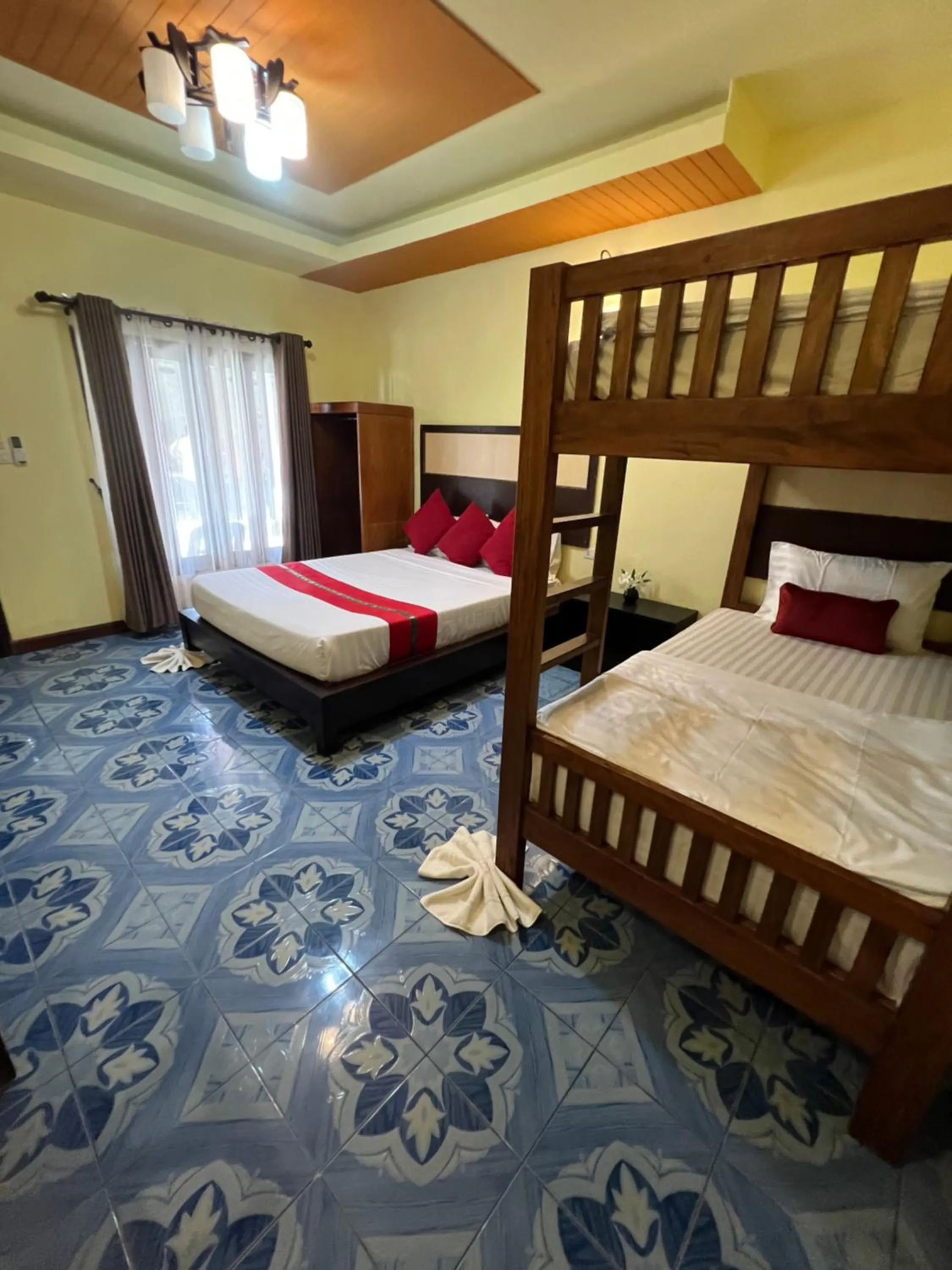 Bed in Lanta Paragon