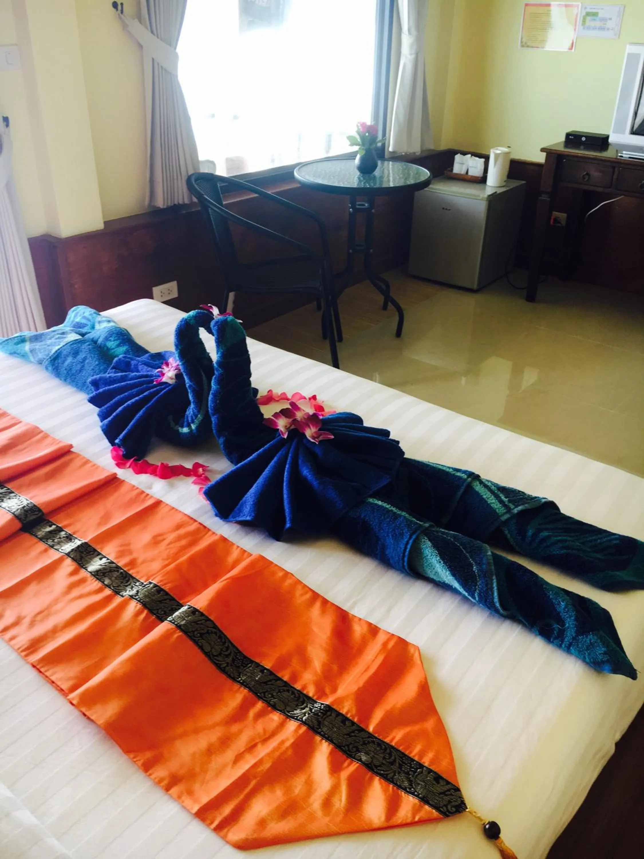 Photo of the whole room, Bed in Lanta Paragon