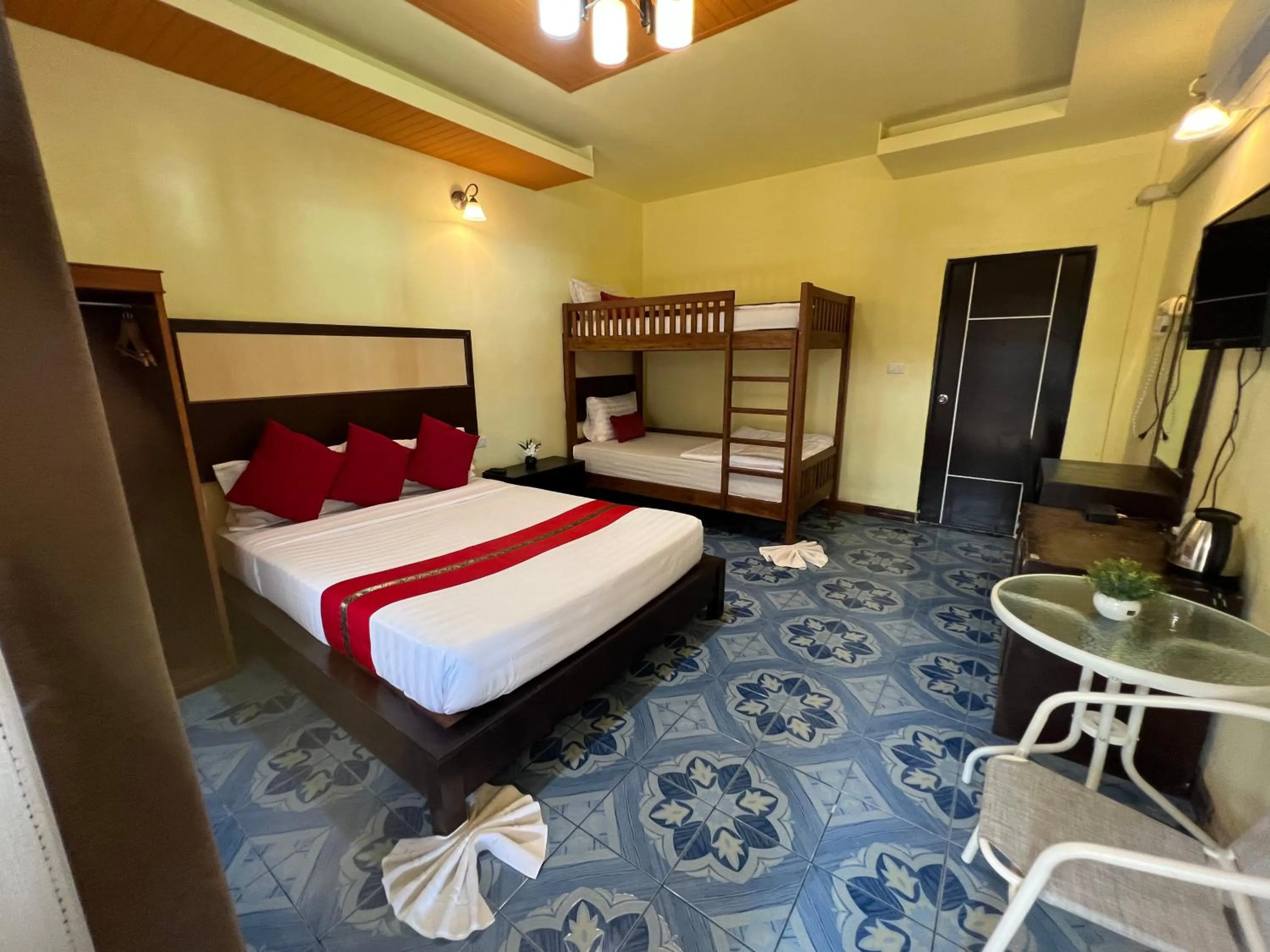 Bed in Lanta Paragon