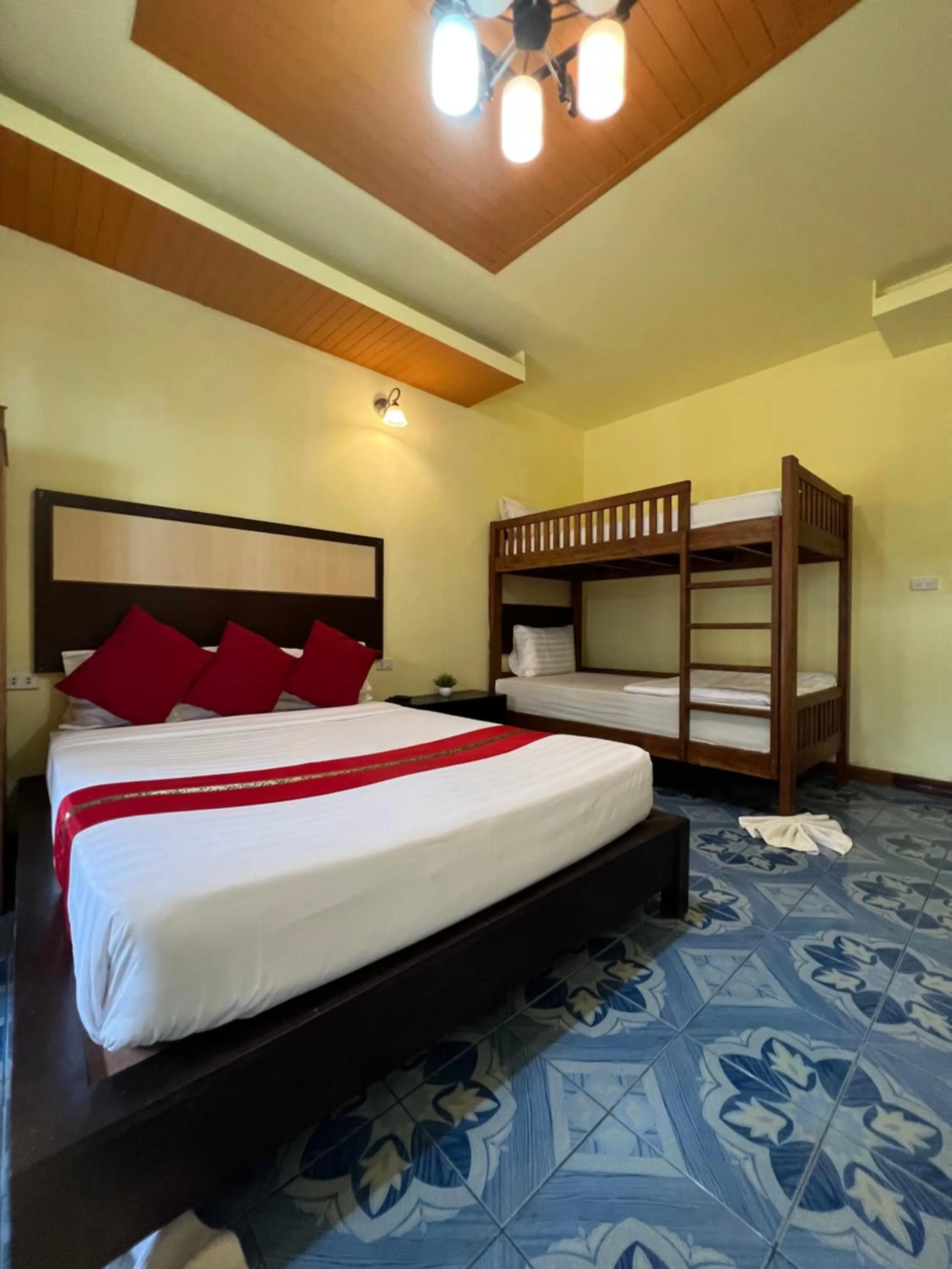 Bed in Lanta Paragon