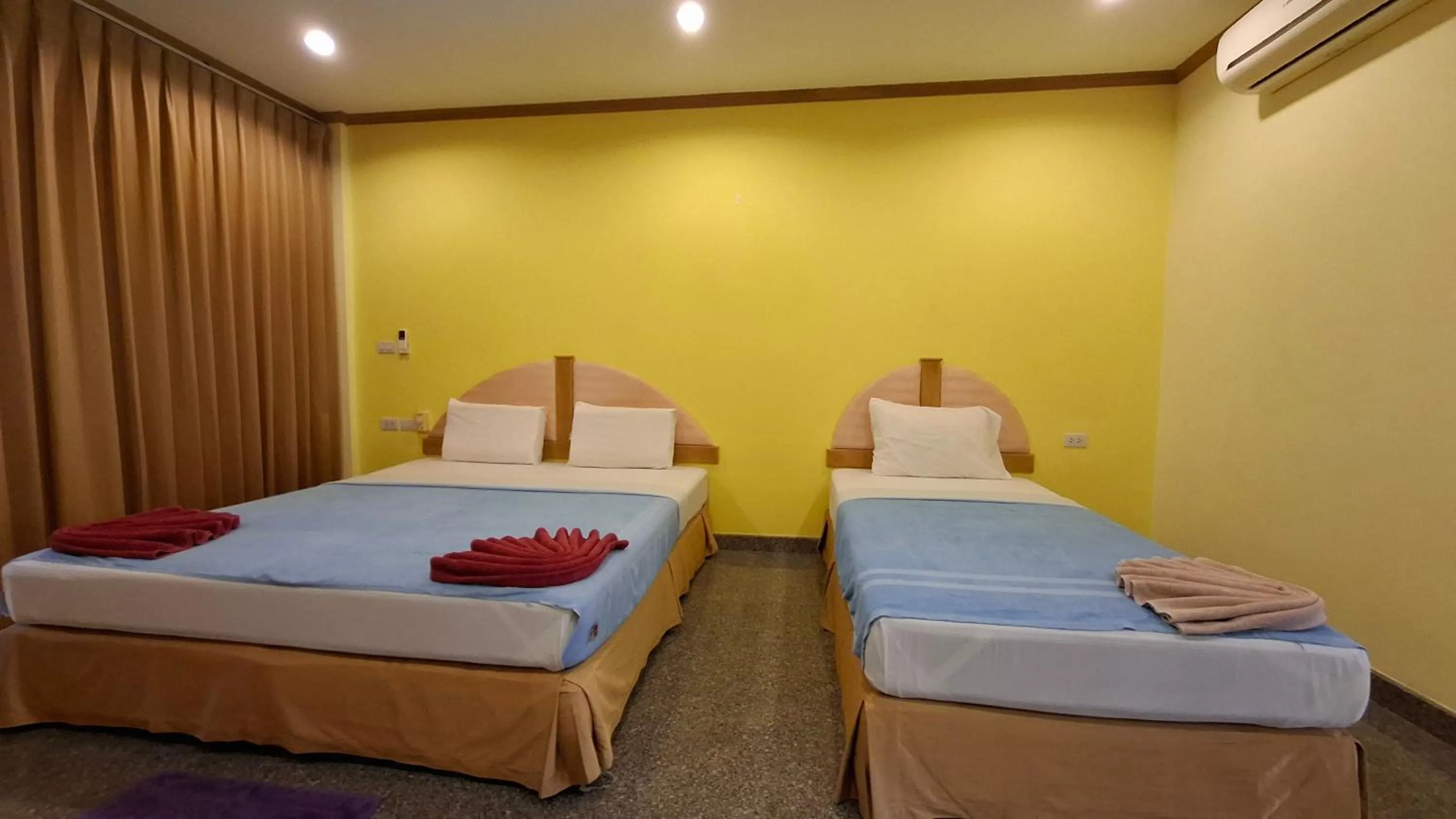 Bed in Lanta Summer House 1