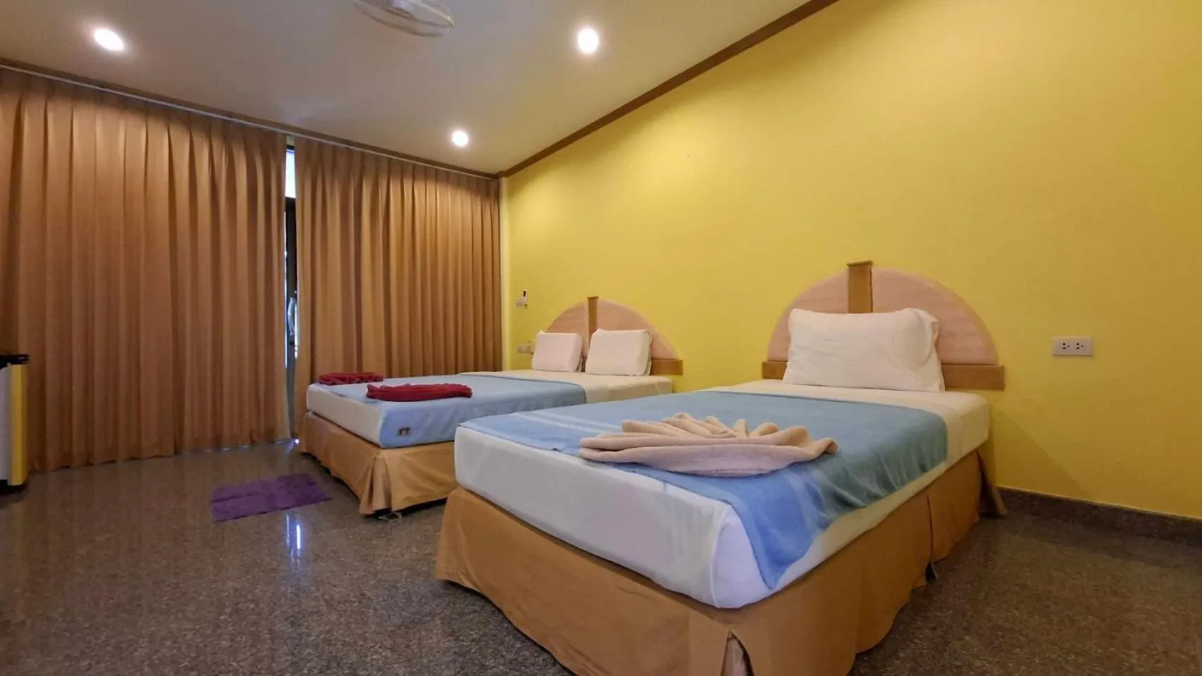 Bed in Lanta Summer House 1