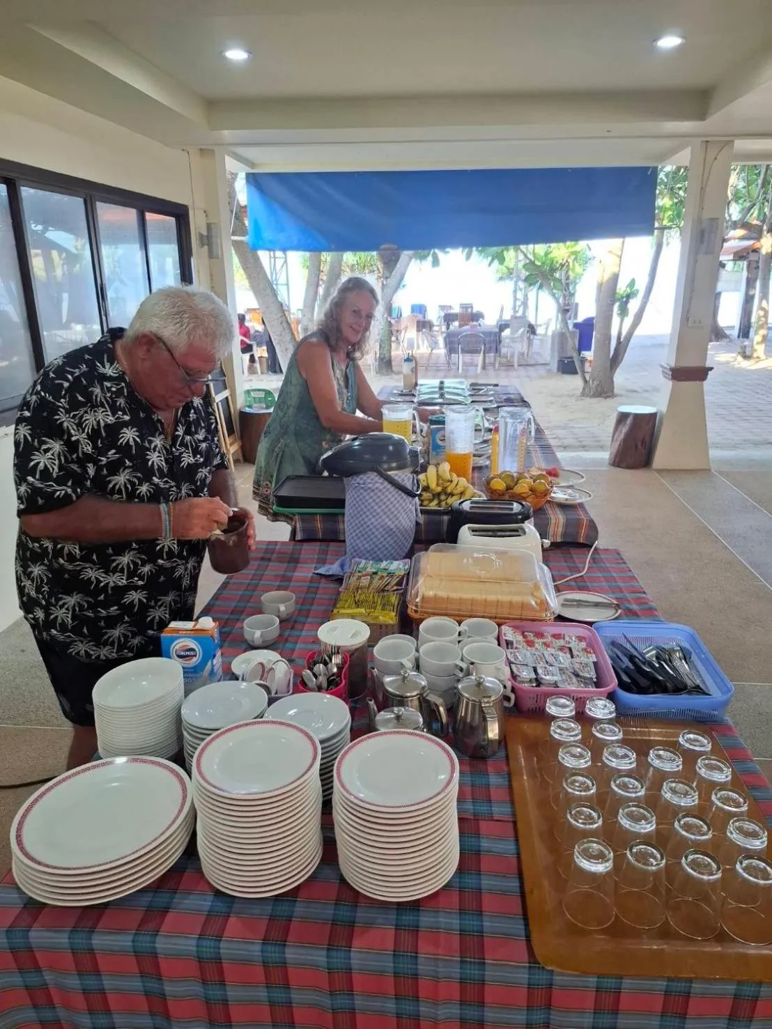 Breakfast in Lanta Summer House 1