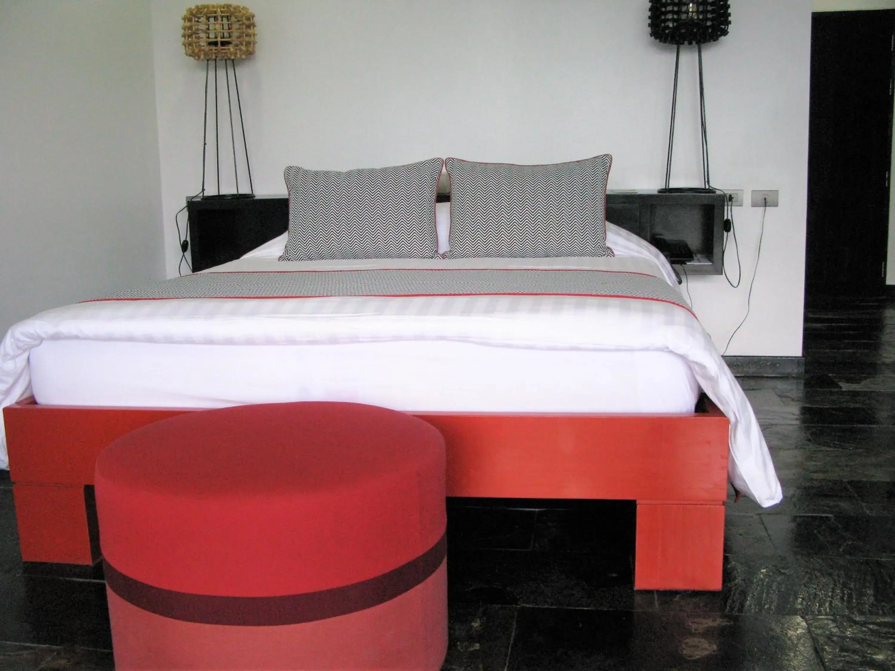 Bed in The Sunset Beach Resort & Spa, Taling Ngam, Ko Samui Bed in The Sunset Beach Resort & Spa, Taling Ngam, Ko Samui