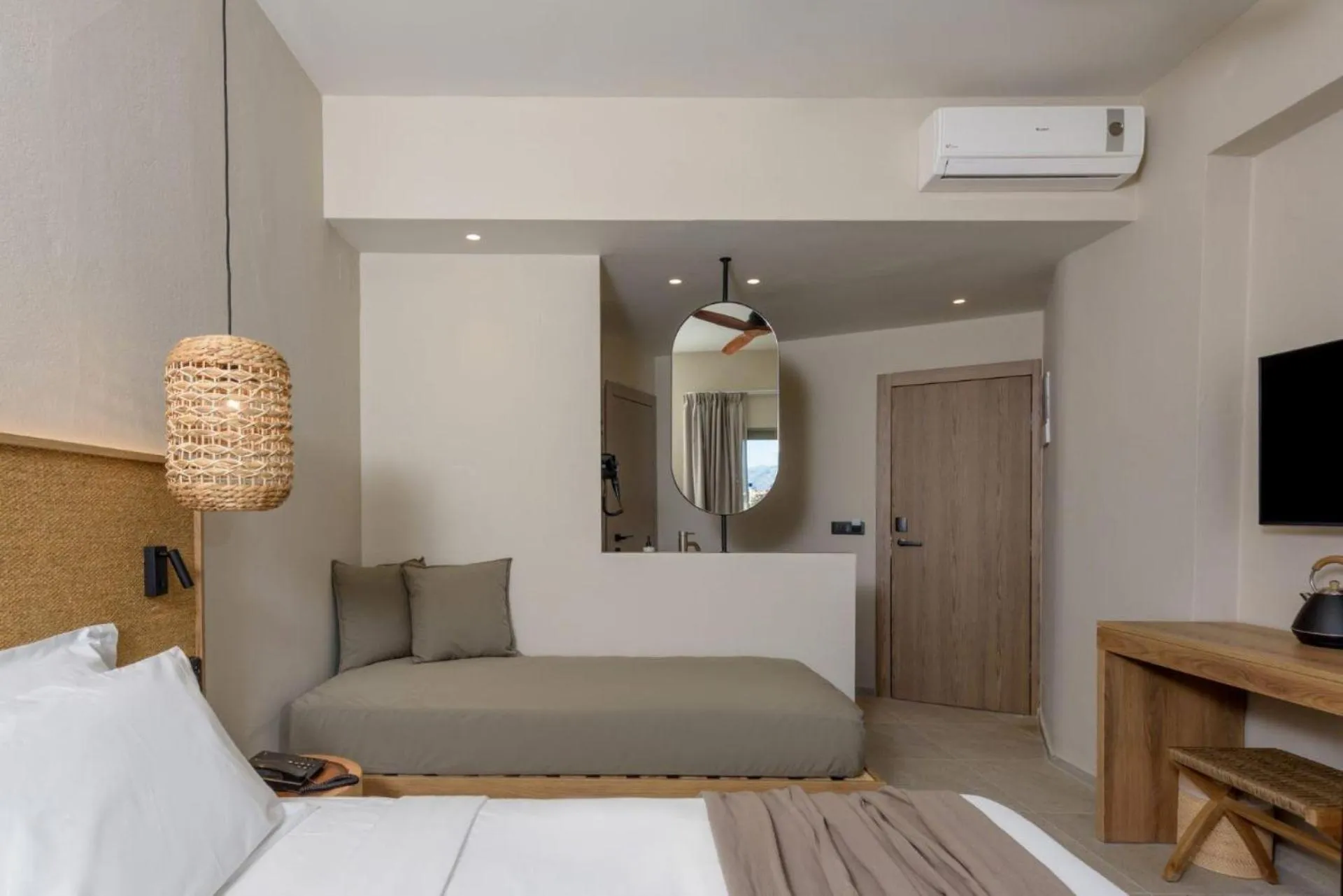 Photo of the whole room, Bed in Zeus Hotels Neptuno Beach