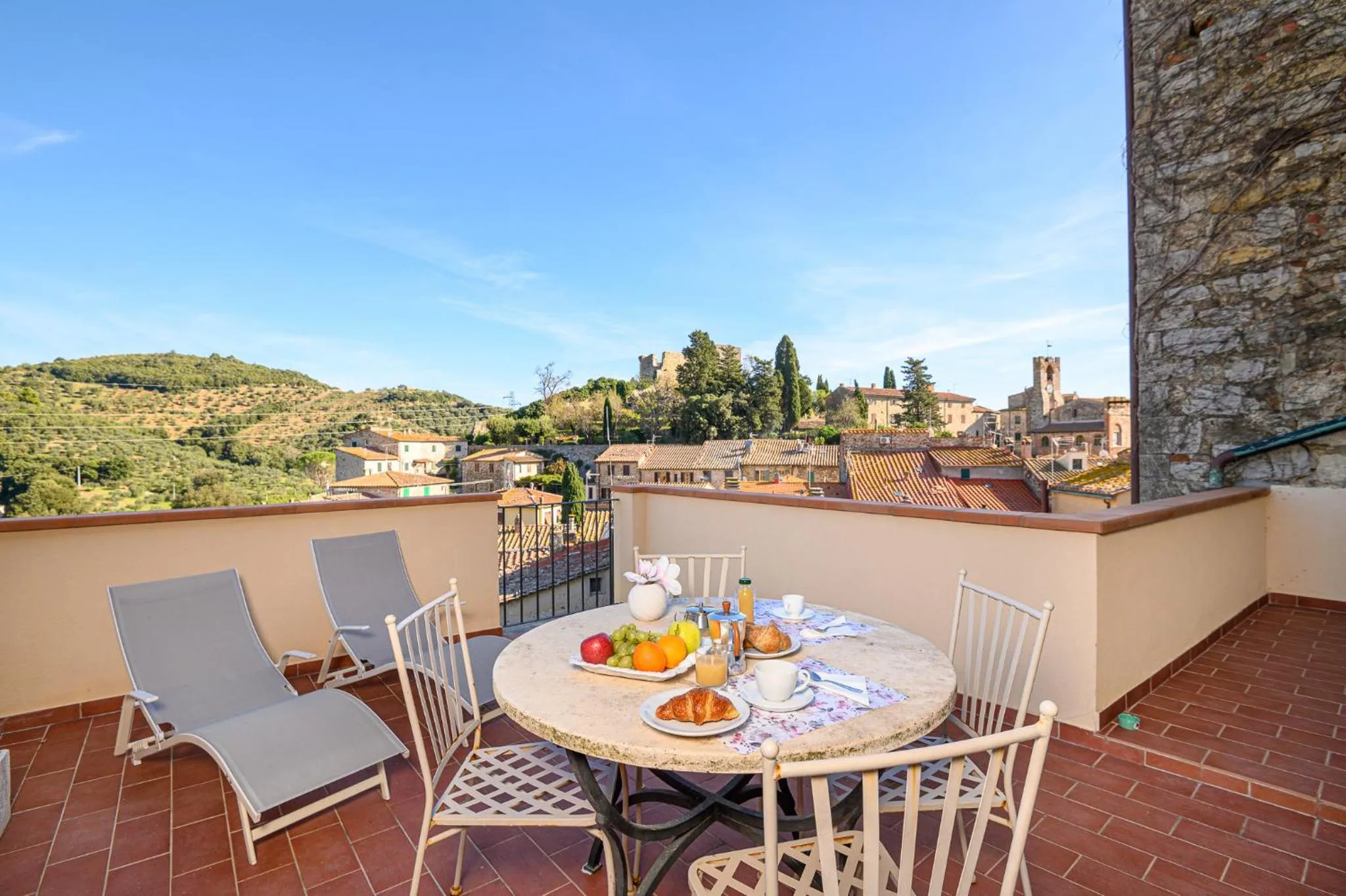 Patio in Il Chiostro Appartamenti & Suites