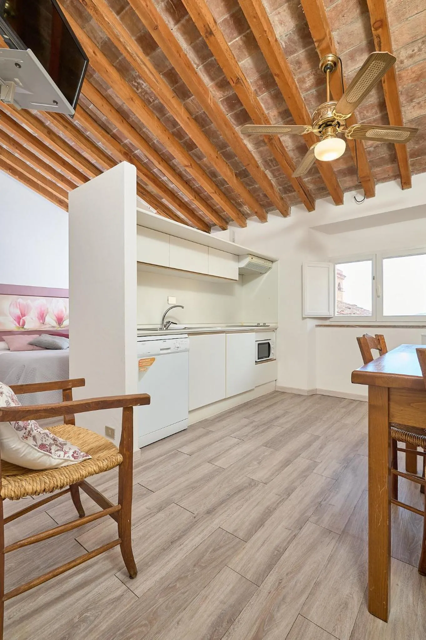 Kitchen or kitchenette in Il Chiostro Appartamenti & Suites