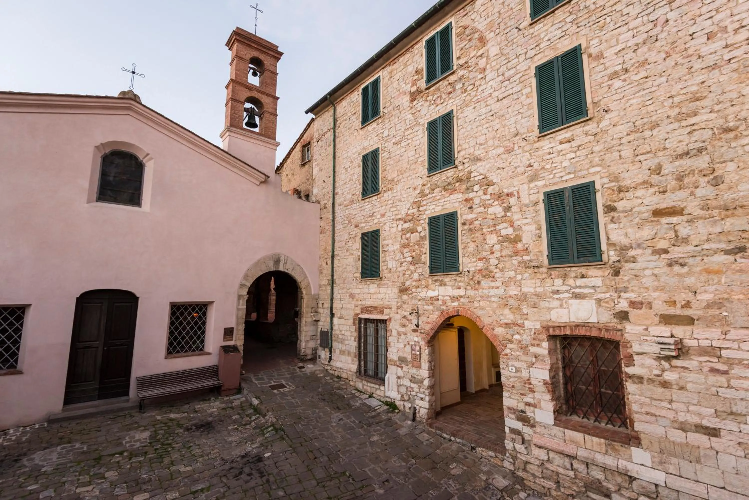 Facade/entrance in Il Chiostro Appartamenti & Suites