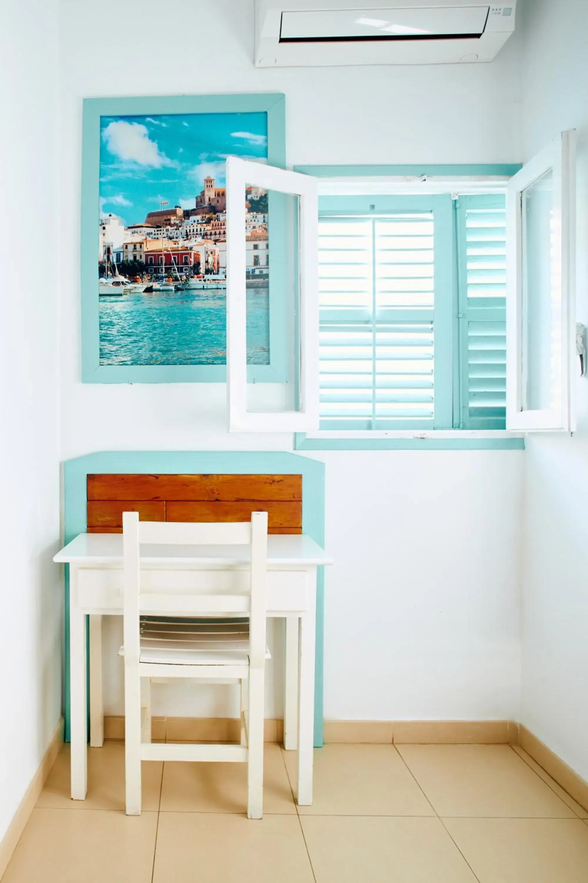 Single Room in Hostal Sunset Ibiza Single Room in Hostal Sunset Ibiza