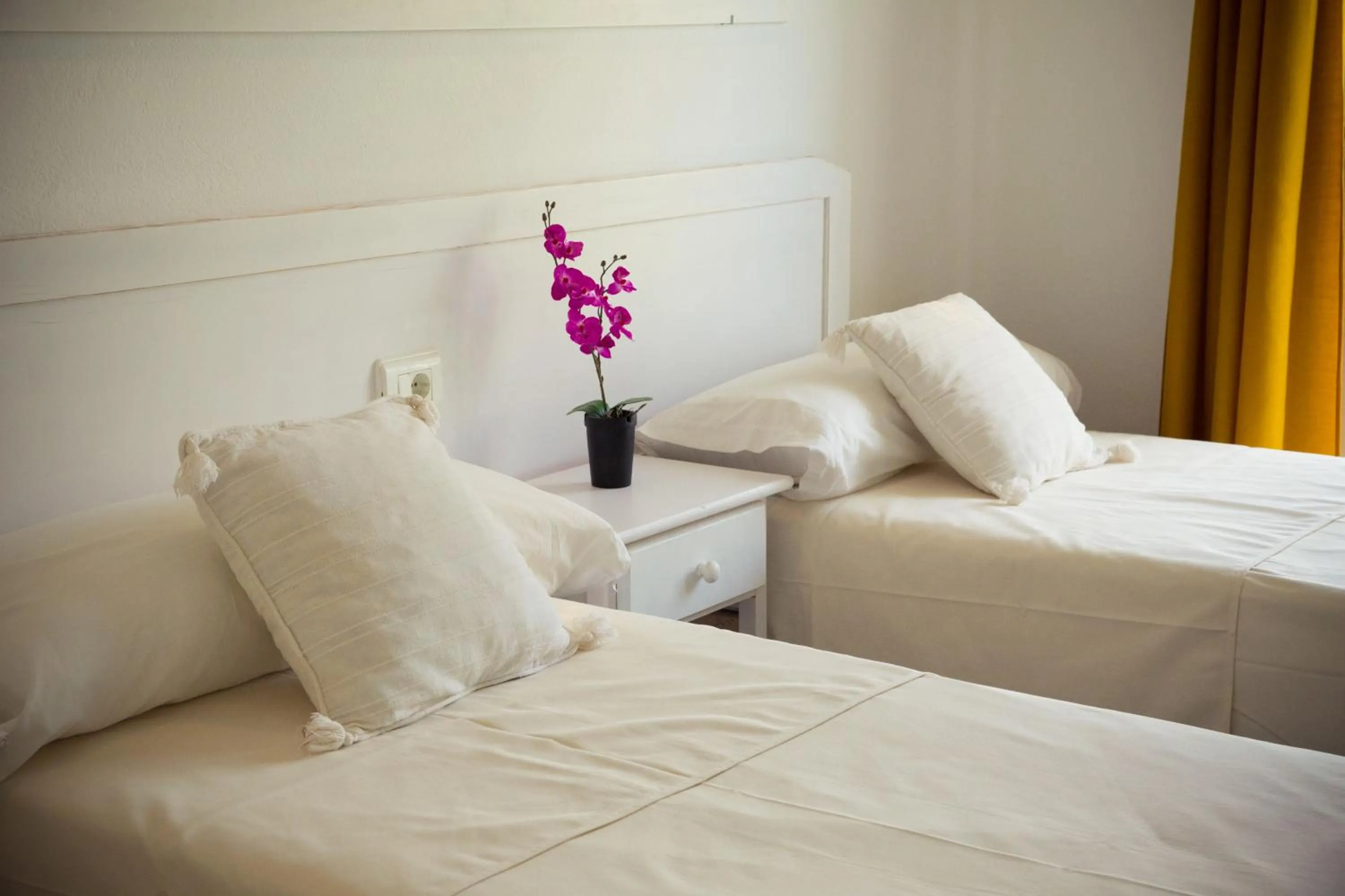 Bed in Hostal Sunset Ibiza