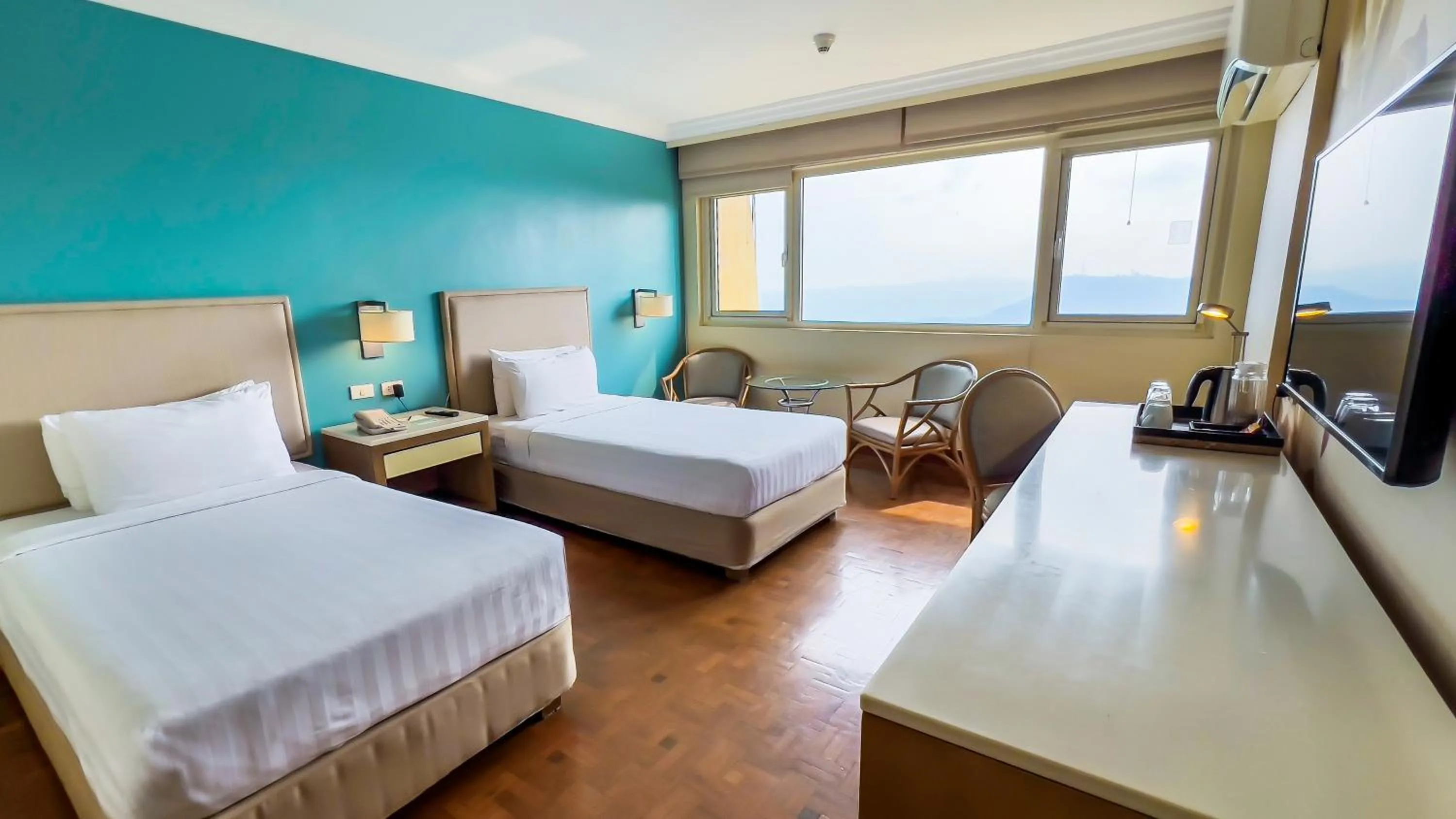 Bed in Taal Vista Hotel