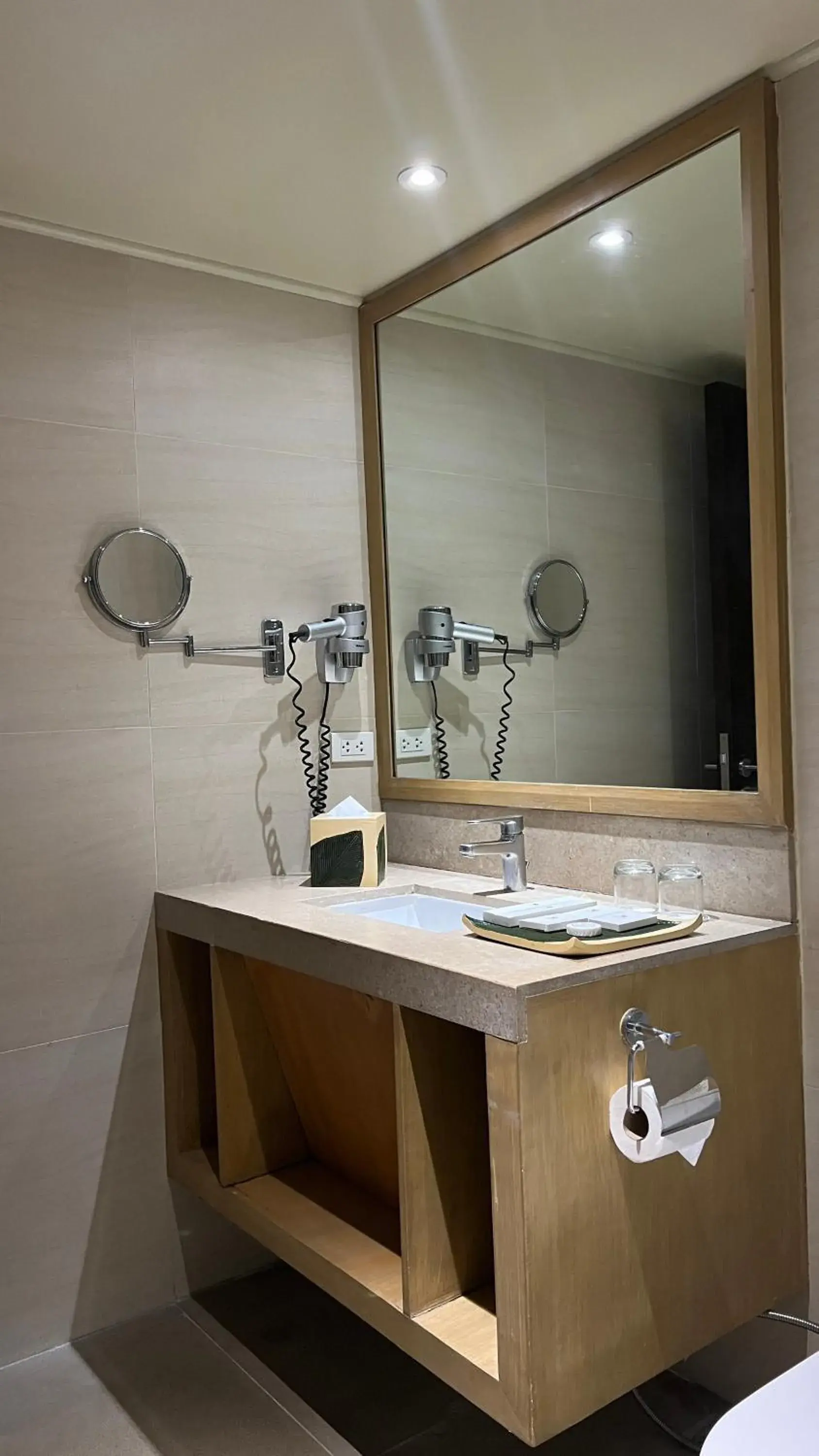 Ridge Room in Taal Vista Hotel Ridge Room in Taal Vista Hotel