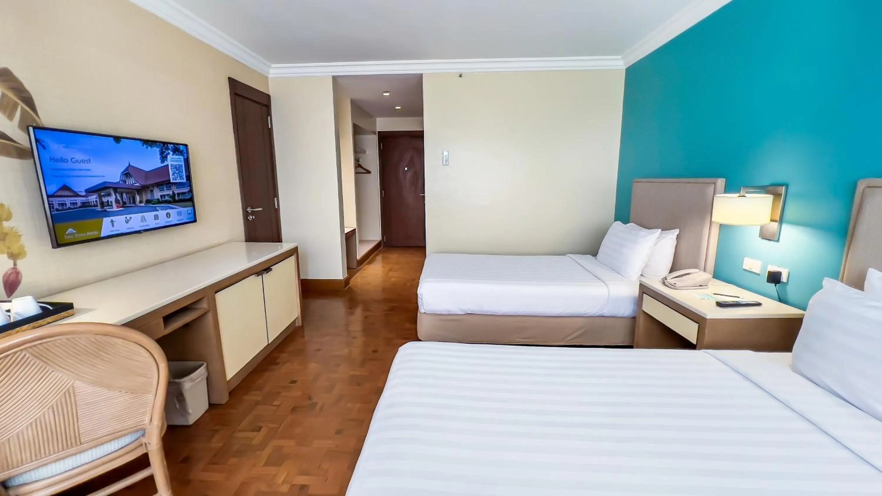 Bed in Taal Vista Hotel