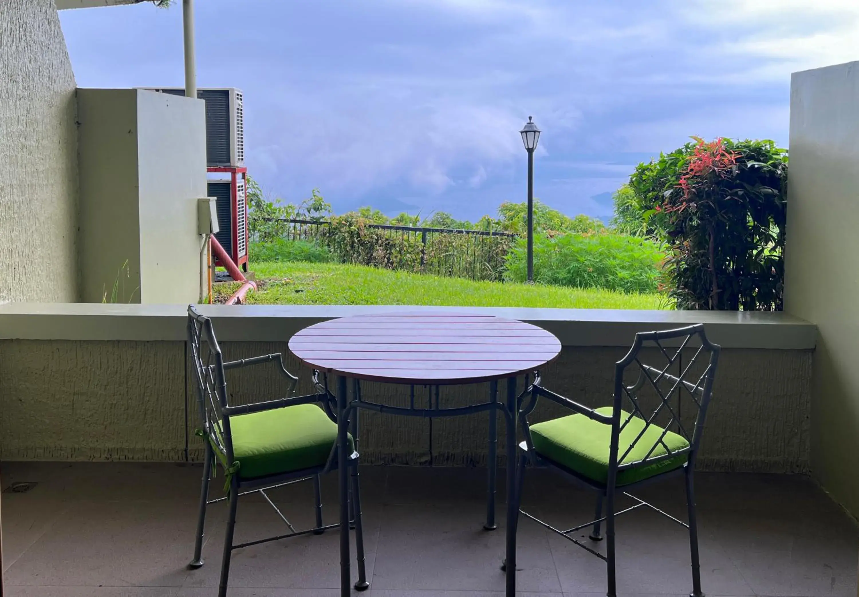 Ridge Room in Taal Vista Hotel Ridge Room in Taal Vista Hotel