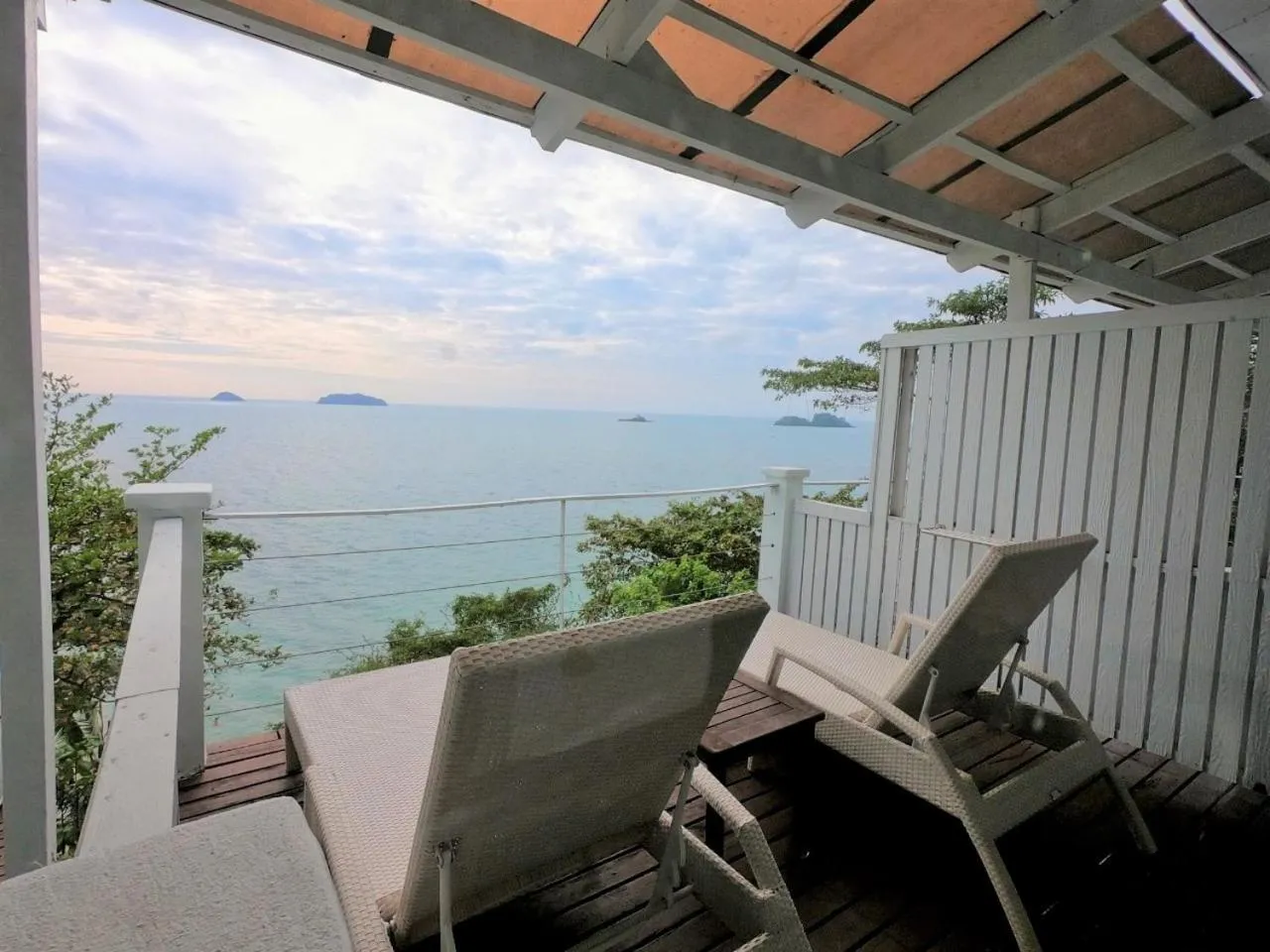 Sea view in Koh Chang Cliff Beach Resort