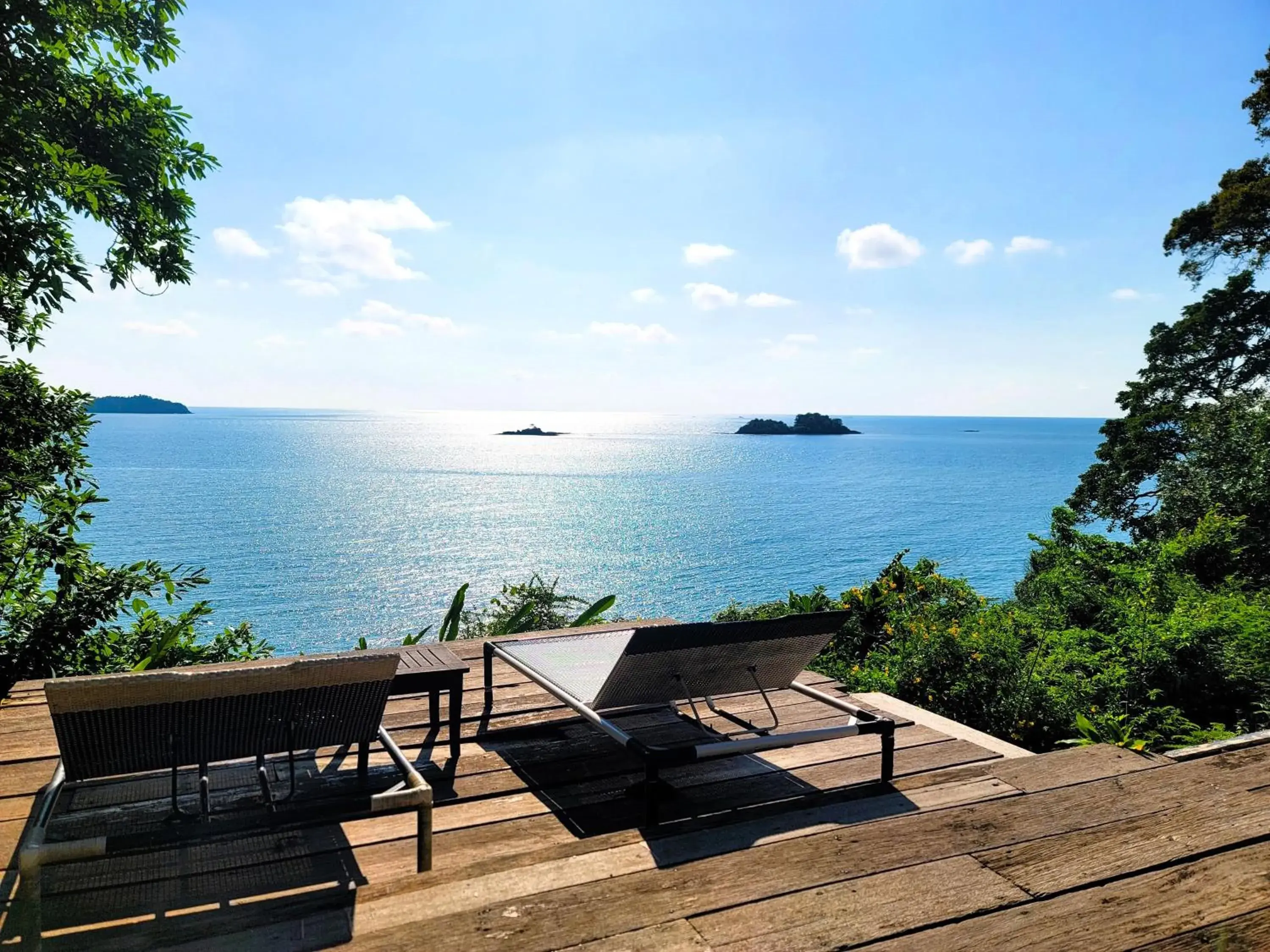 Sea view in Koh Chang Cliff Beach Resort Sea view in Koh Chang Cliff Beach Resort