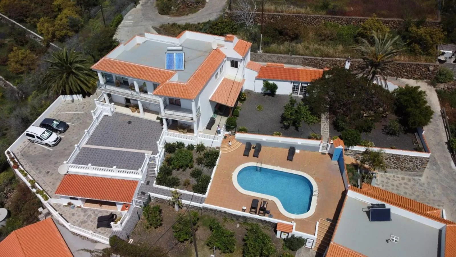 Property building in Casitas Rosheli