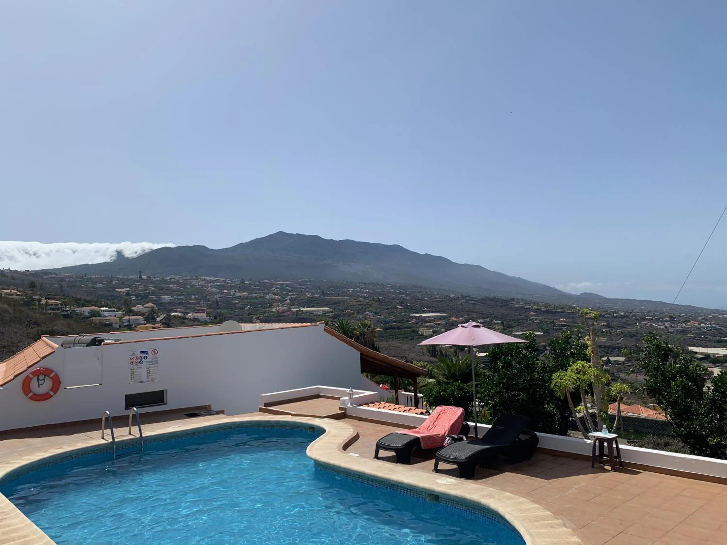 Mountain view in Casitas Rosheli
