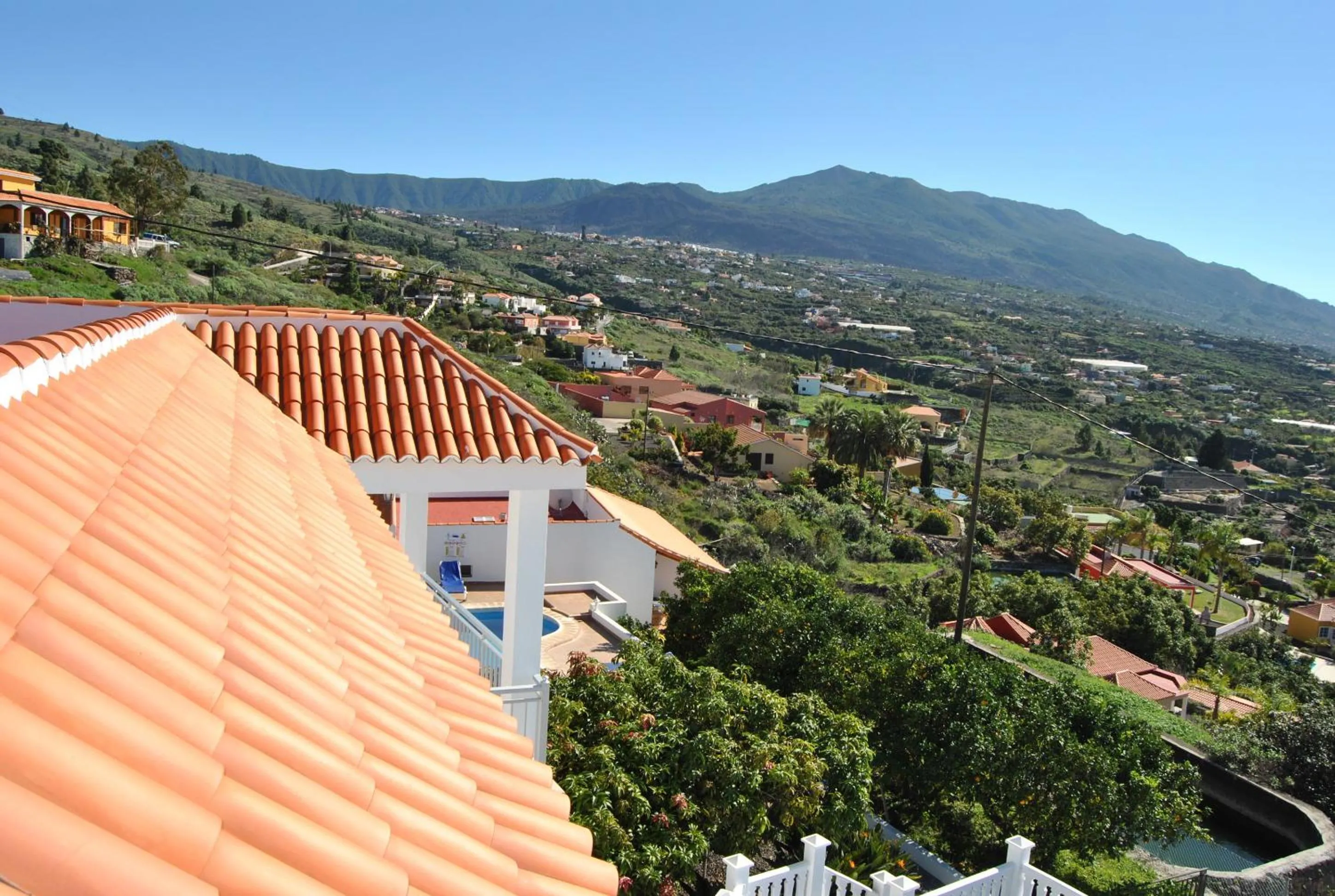 Mountain view in Casitas Rosheli