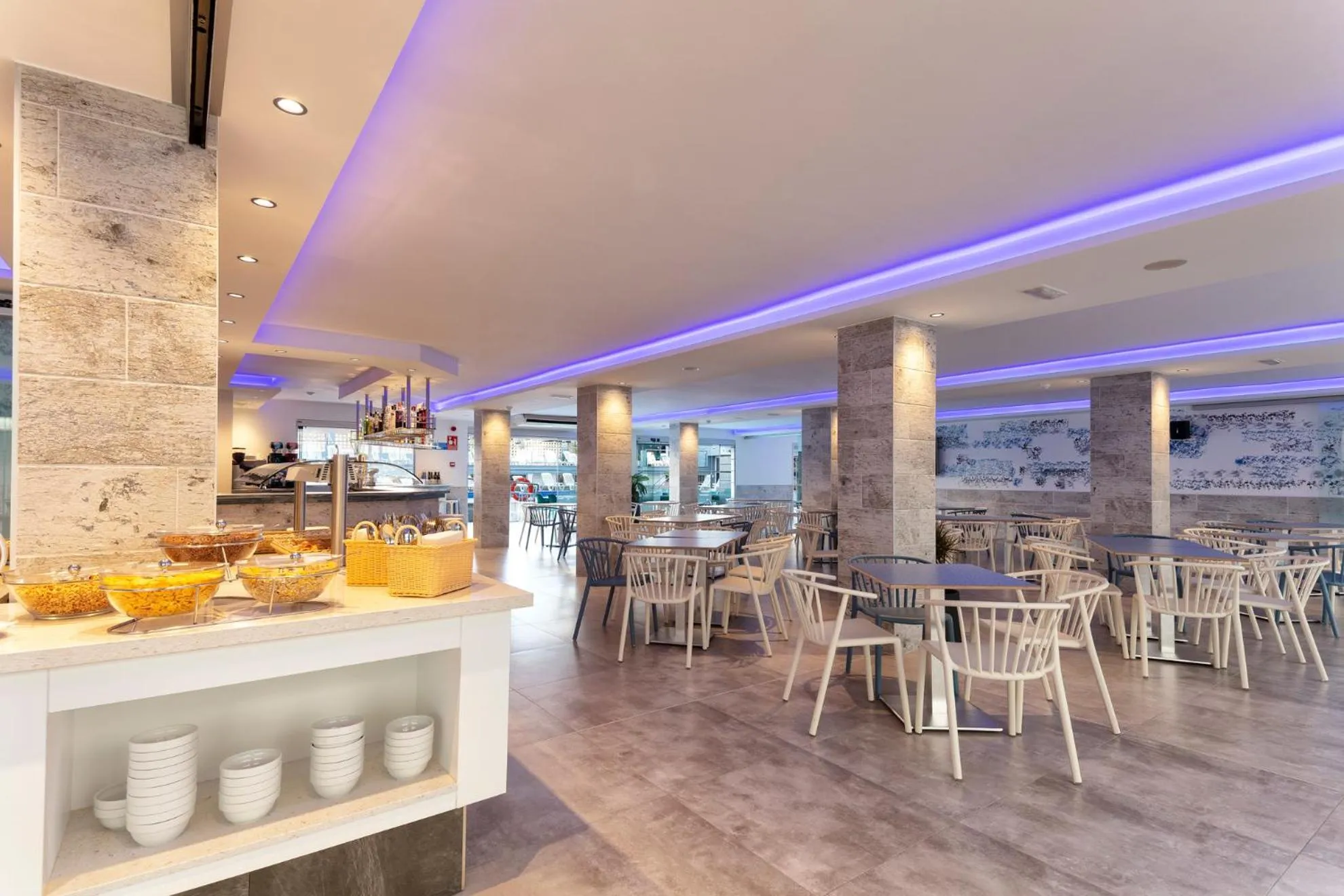 Breakfast in Hotel Brisa Ibiza - Adults only