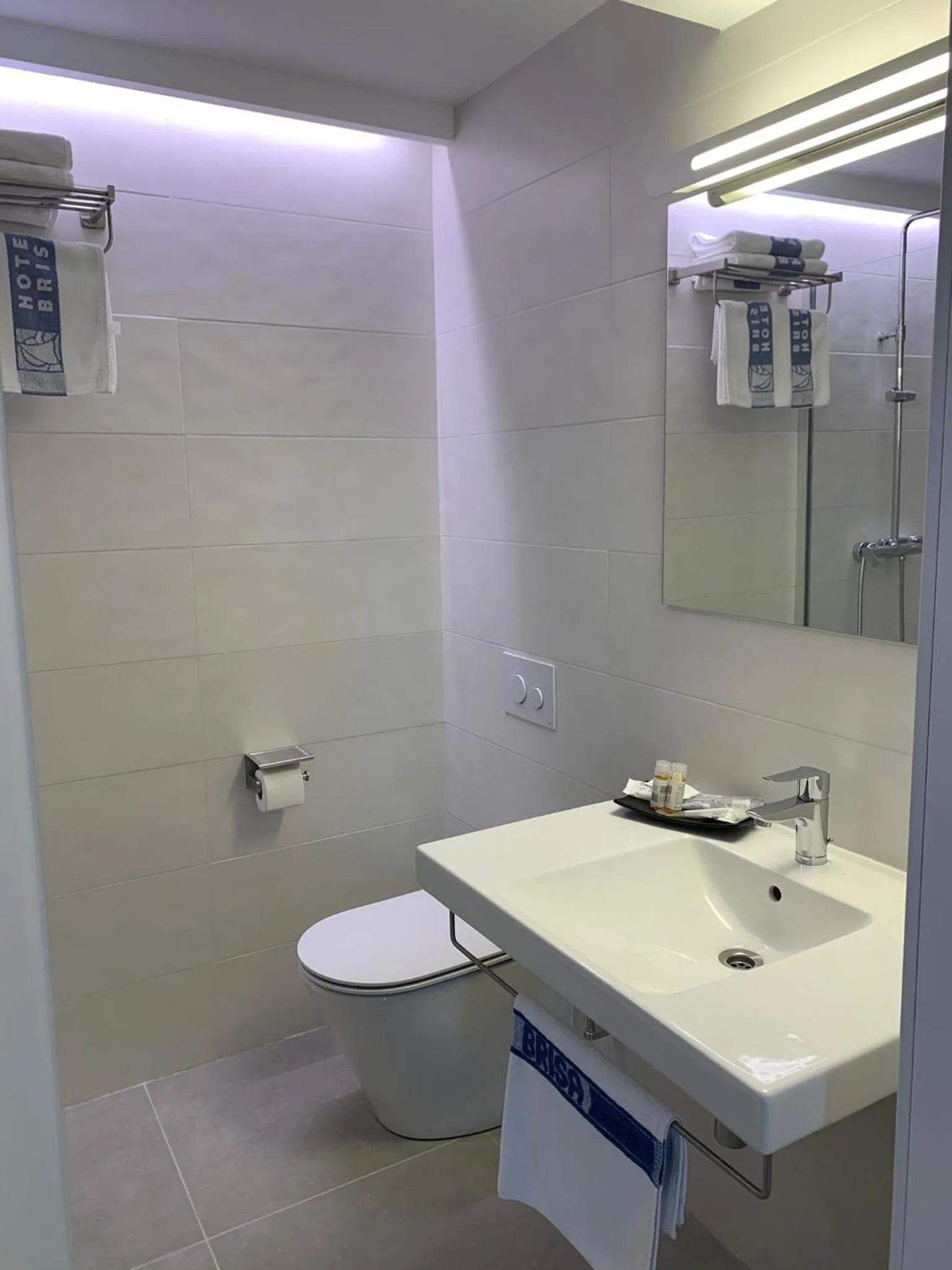 Bathroom in Hotel Brisa Ibiza - Adults only