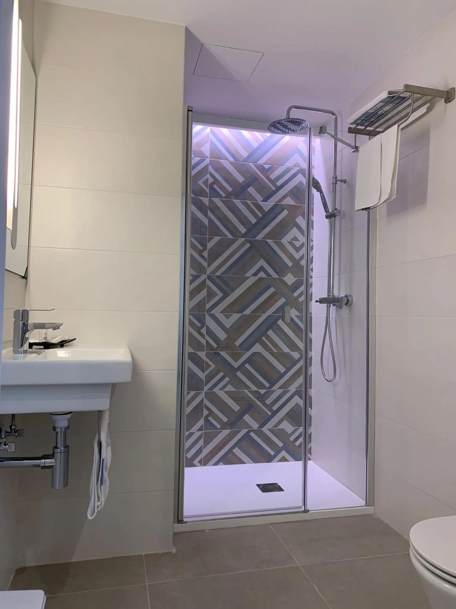 Bathroom in Hotel Brisa Ibiza - Adults only