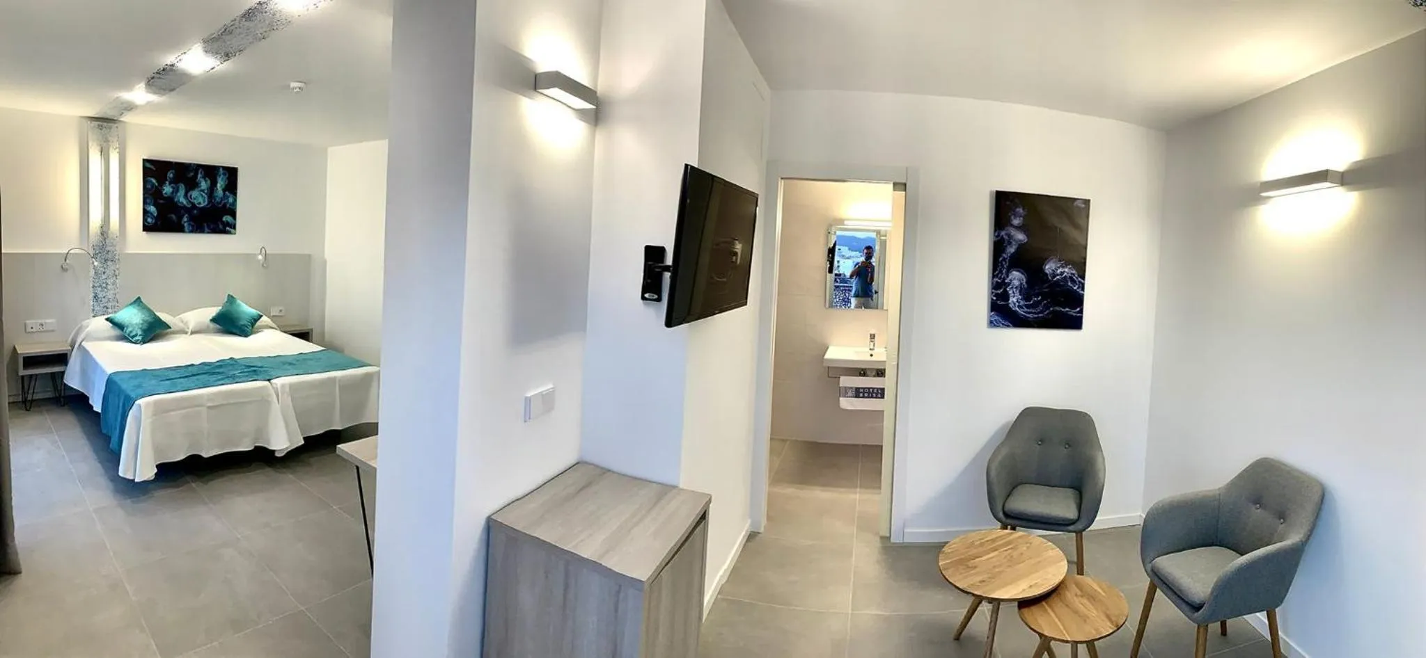 Photo of the whole room, Bed in Hotel Brisa Ibiza - Adults only