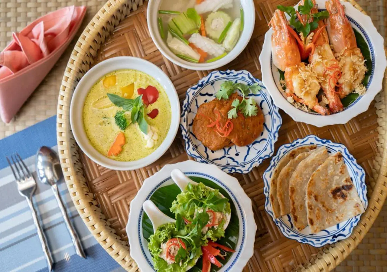 Food in Deevana Patong Resort & Spa Food in Deevana Patong Resort & Spa