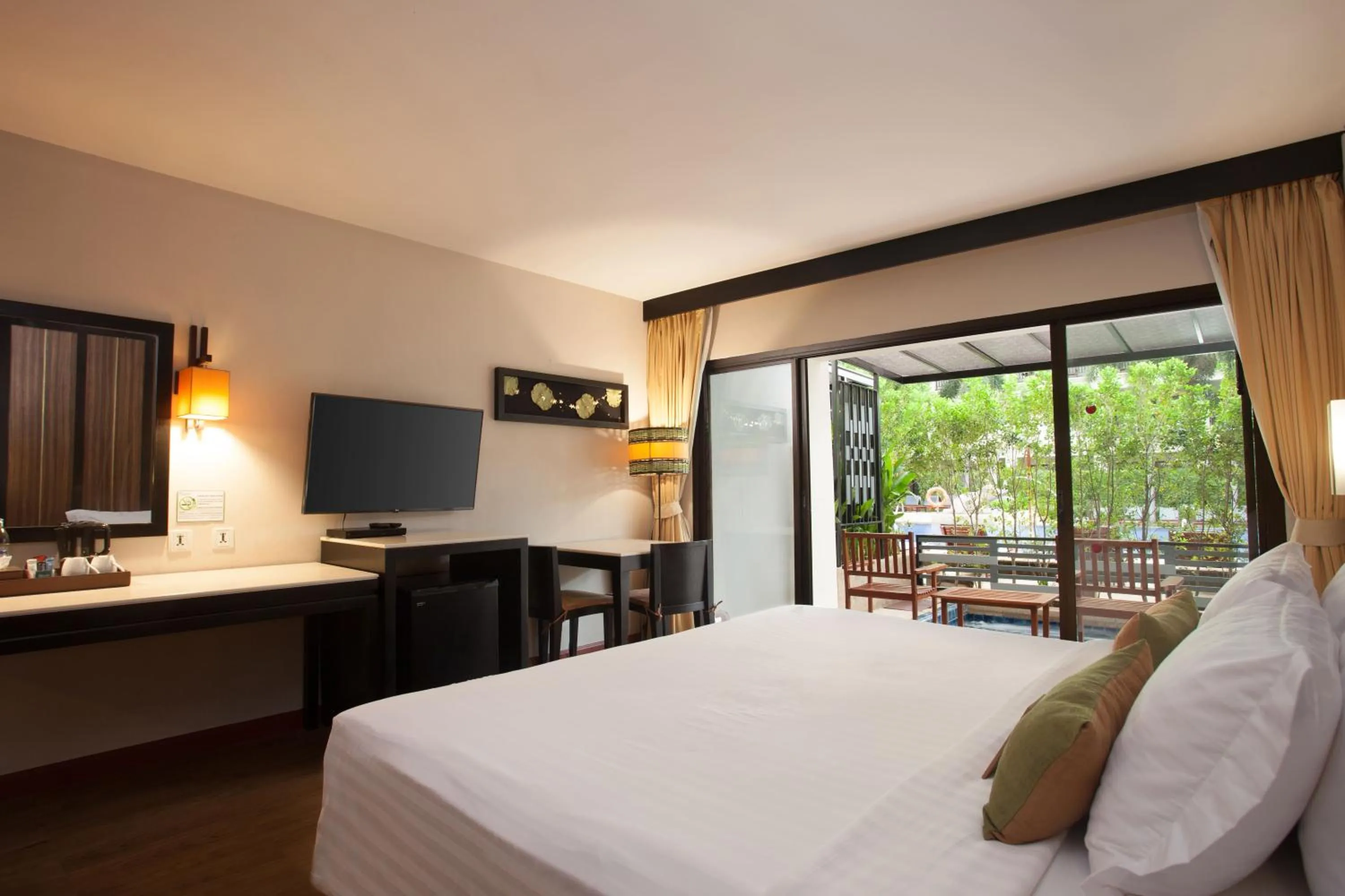 TV and multimedia, Bed in Deevana Patong Resort & Spa