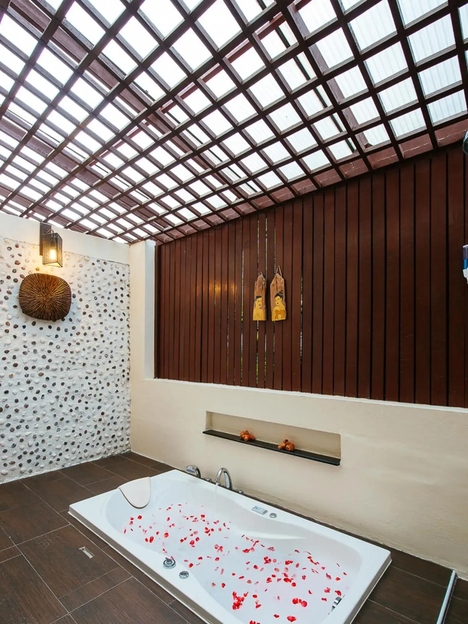 Spa and wellness centre/facilities in Deevana Patong Resort & Spa Spa and wellness centre/facilities in Deevana Patong Resort & Spa